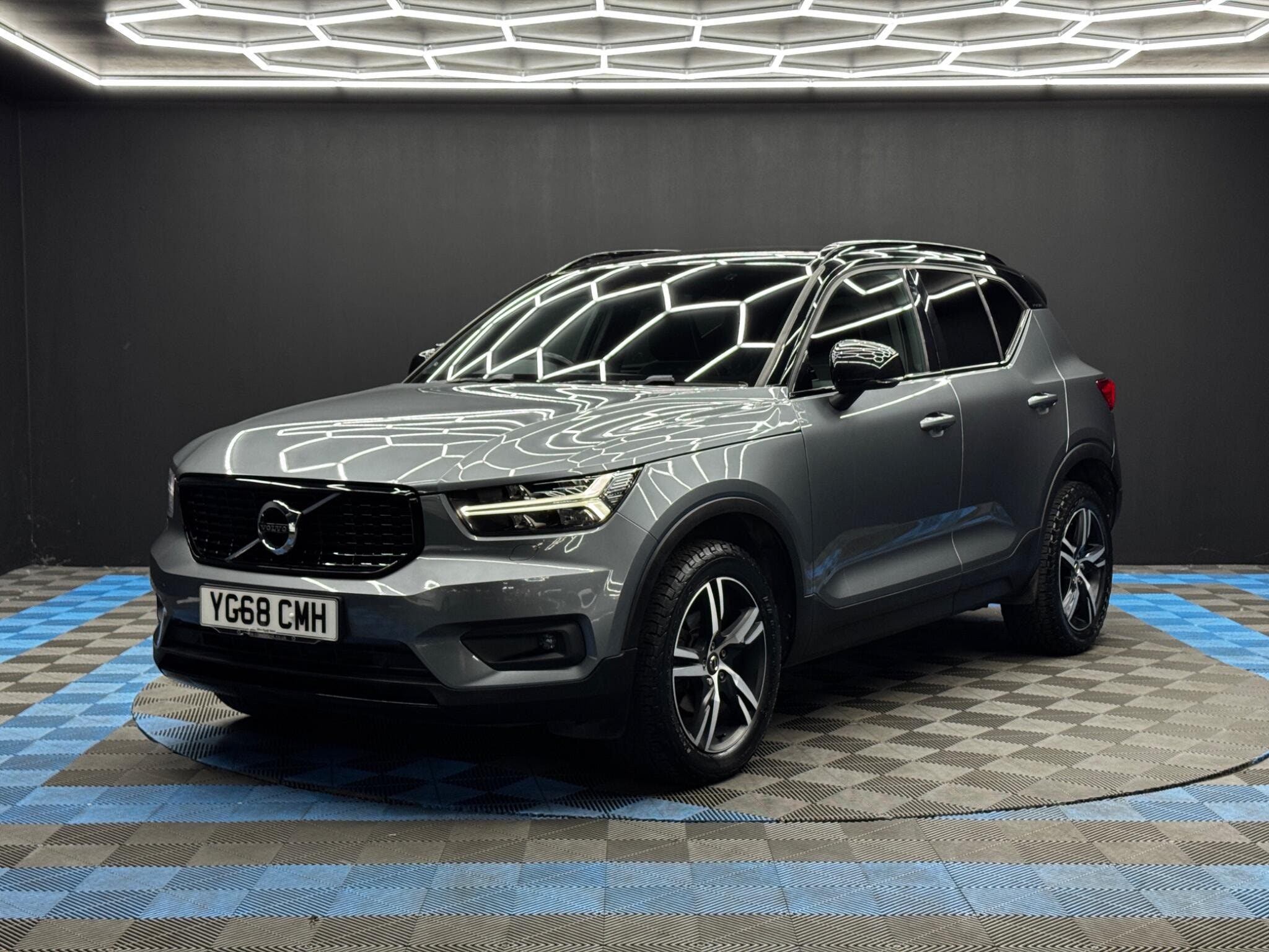 Volvo XC40 2.0 D3 R-Design Euro 6 (s/s) 5dr 5dr Manual 2026