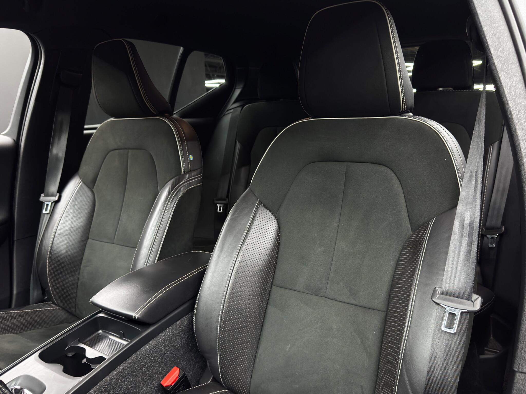 Volvo XC40 2.0 D3 R-Design Euro 6 (s/s) 5dr 5dr Manual 2026