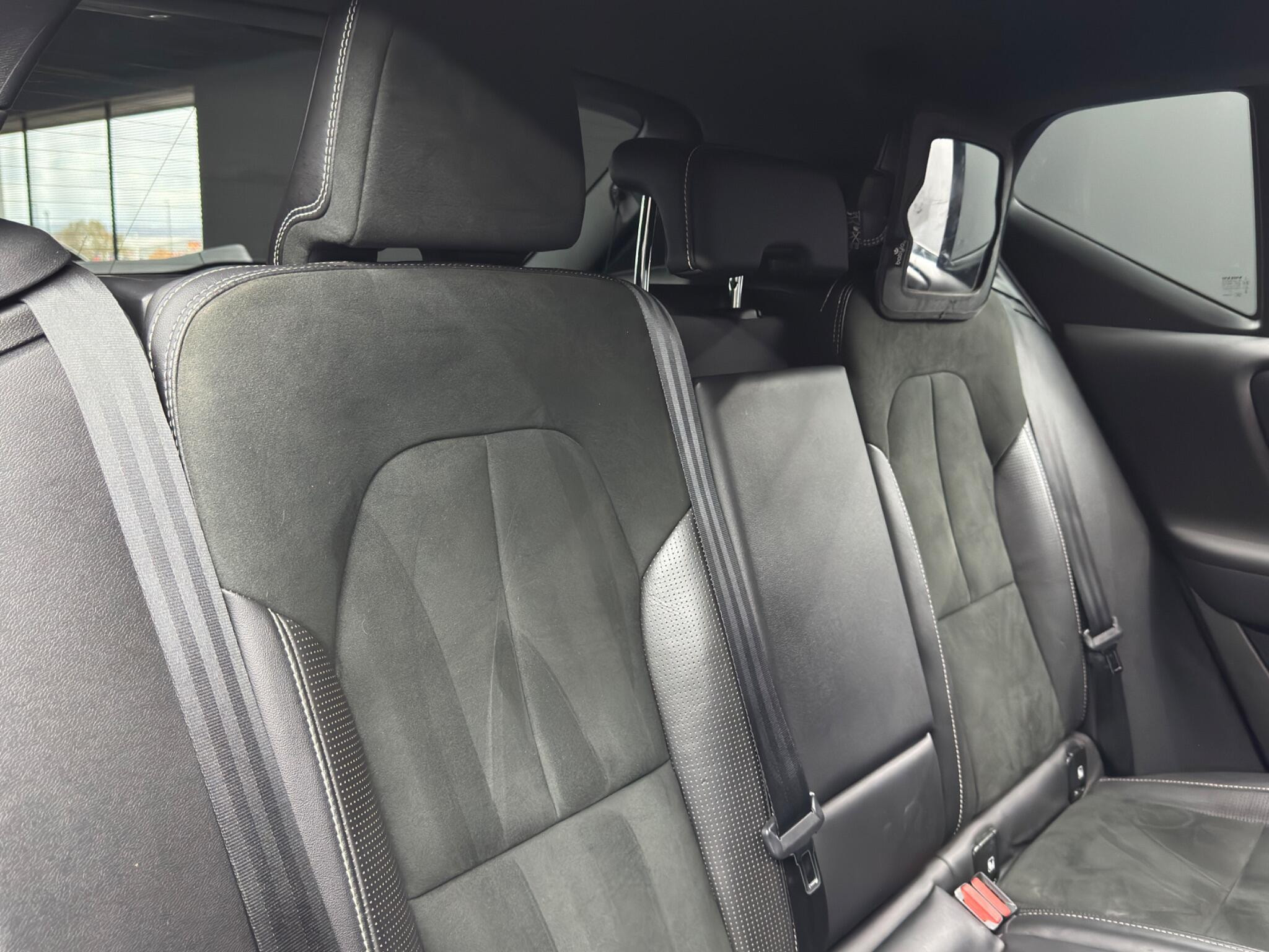Volvo XC40 2.0 D3 R-Design Euro 6 (s/s) 5dr 5dr Manual 2026
