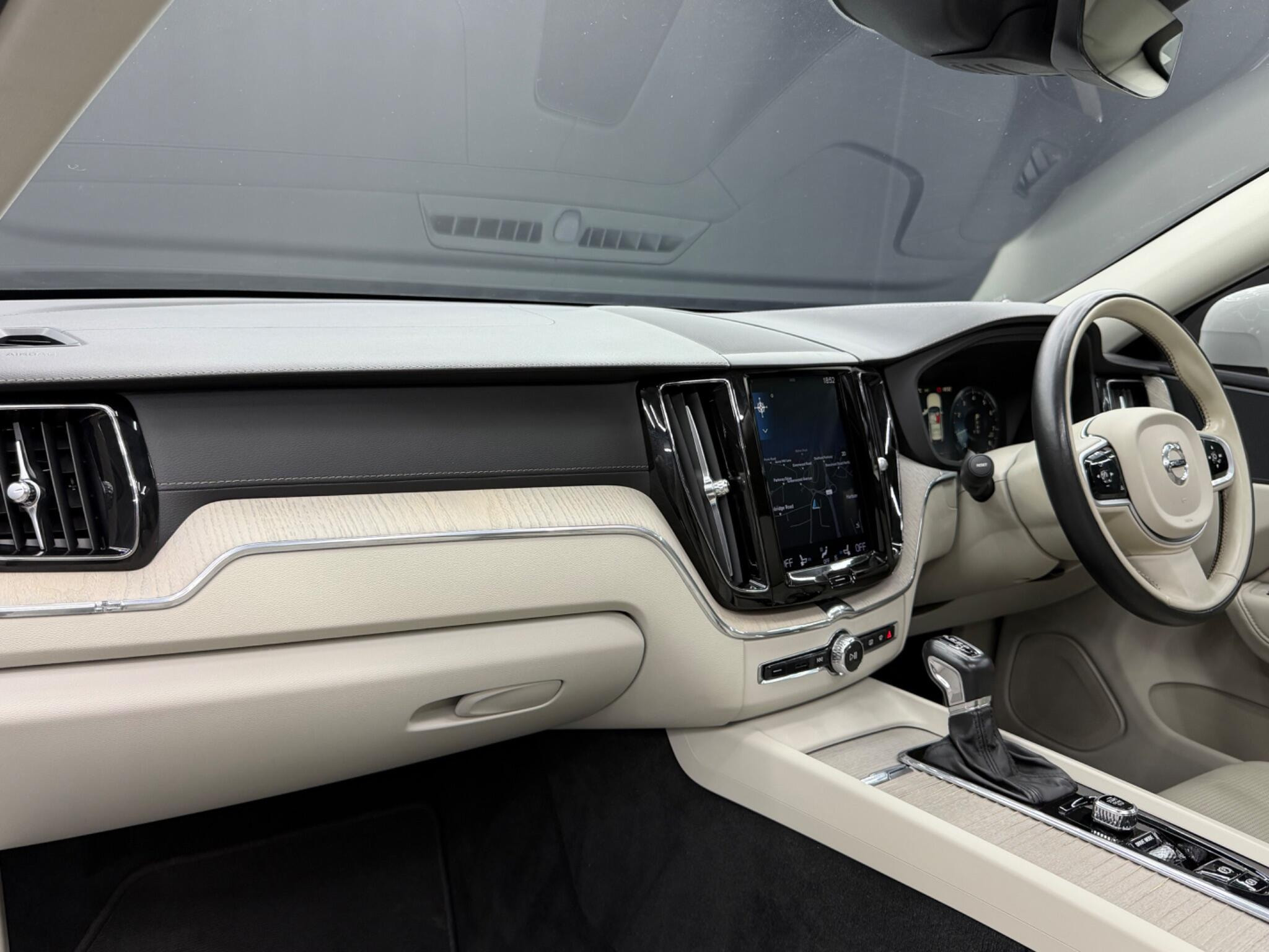 Volvo XC60 2.0 T5 Inscription Auto AWD Euro 6 (s/s) 5dr 5dr Automatic 2026