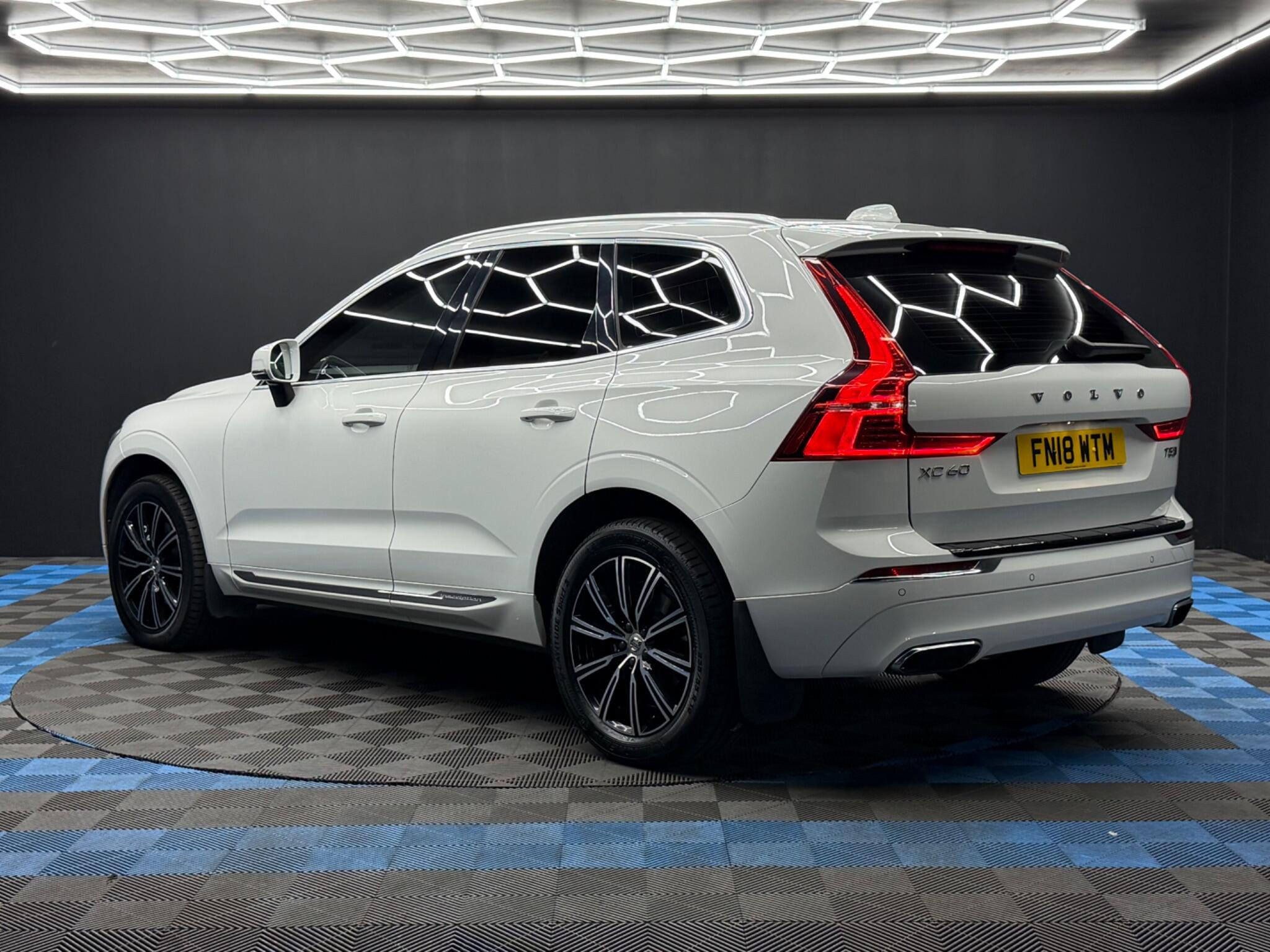 Volvo XC60 2.0 T5 Inscription Auto AWD Euro 6 (s/s) 5dr 5dr Automatic 2026