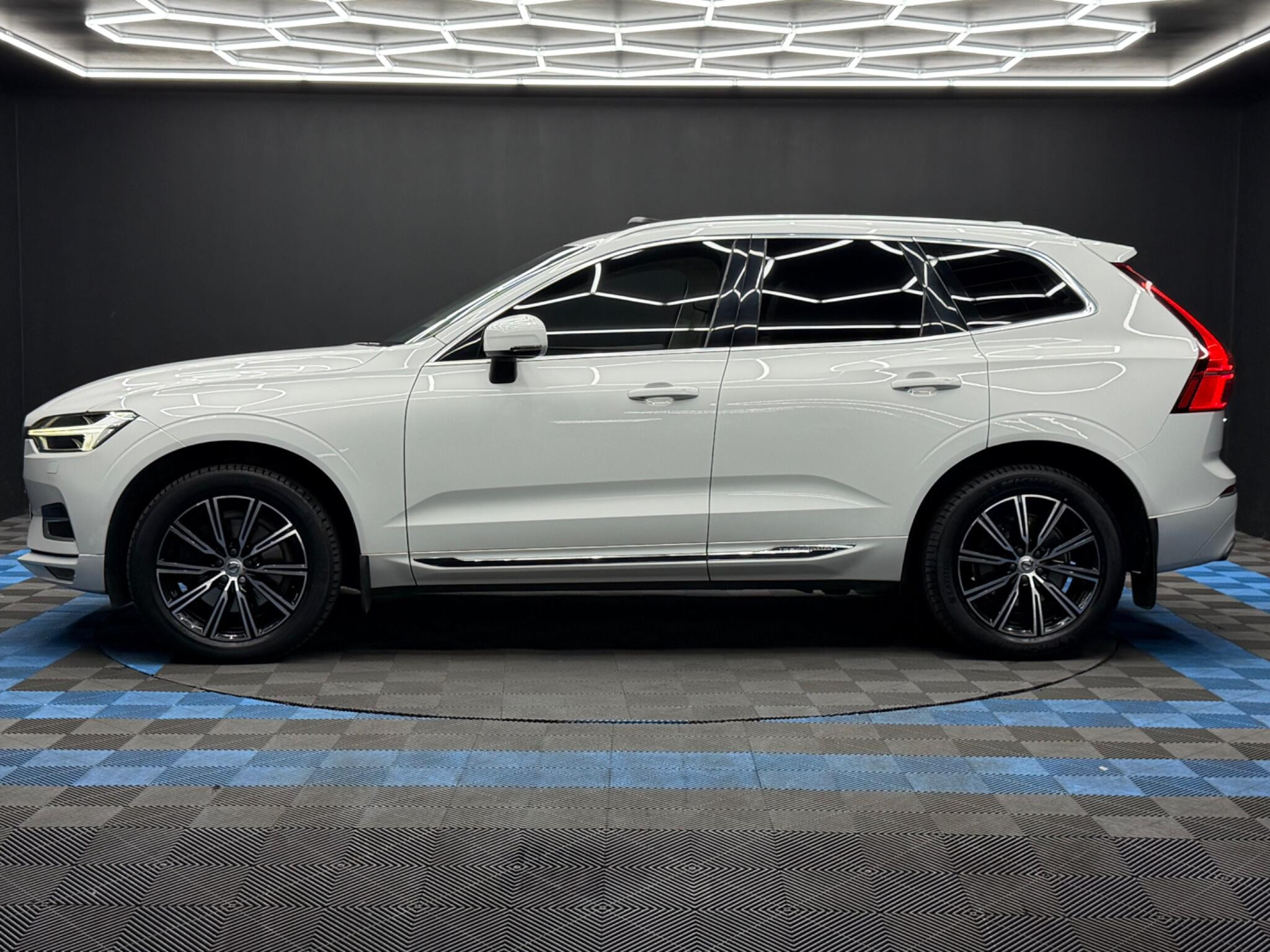 Volvo XC60 2.0 T5 Inscription Auto AWD Euro 6 (s/s) 5dr 5dr Automatic 2026