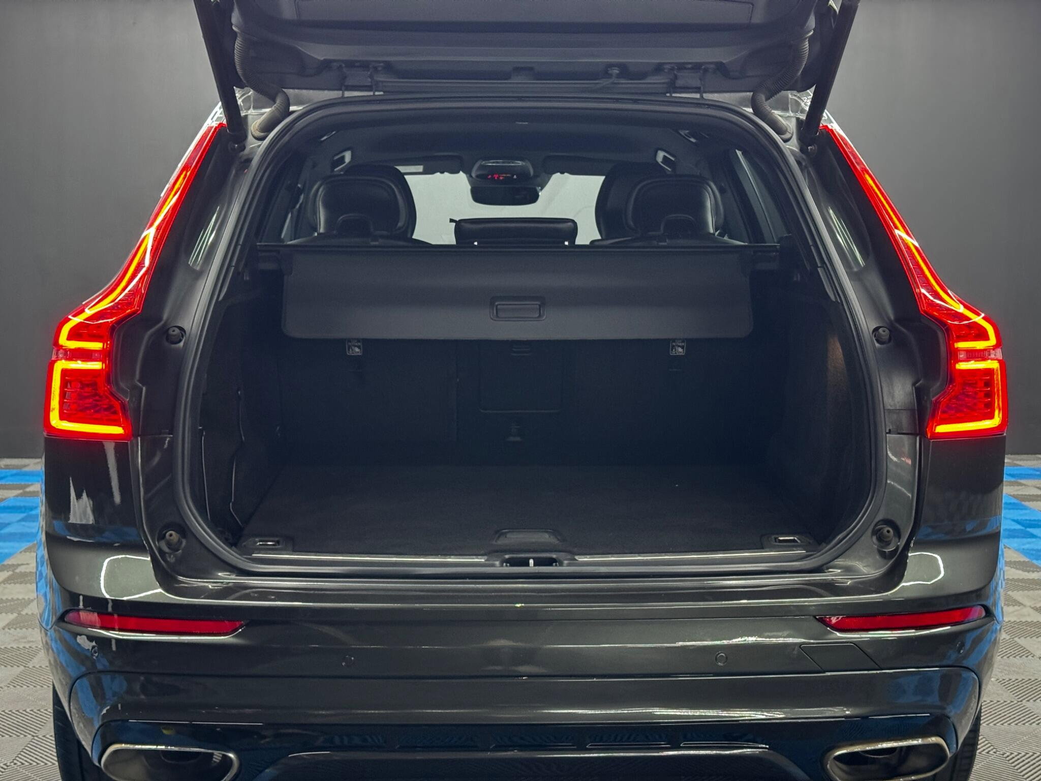 Volvo XC60 2.0 T5 R-Design Auto AWD Euro 6 (s/s) 5dr 5dr Automatic 2026
