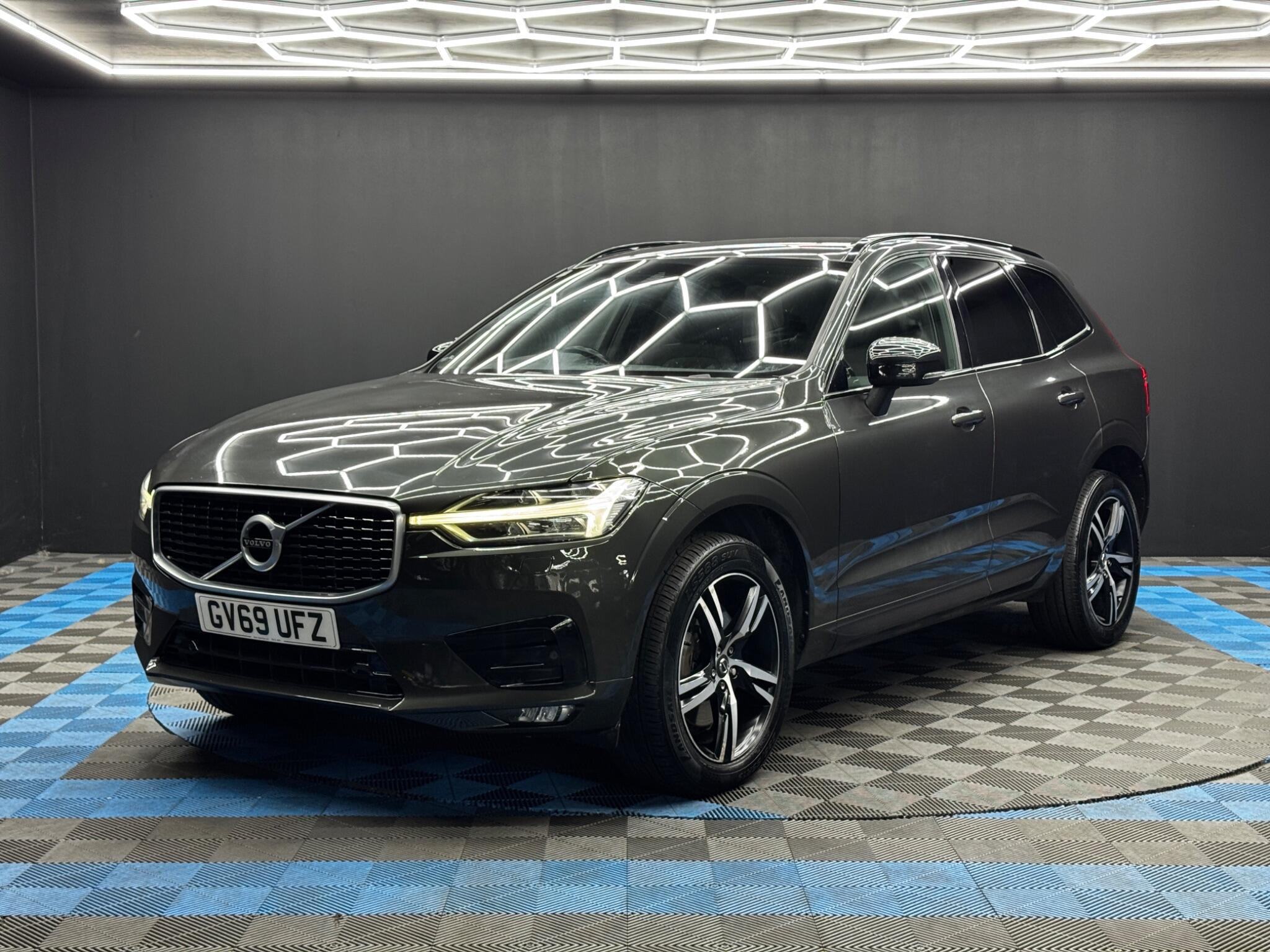 Volvo XC60 2.0 T5 R-Design Auto AWD Euro 6 (s/s) 5dr 5dr Automatic 2026