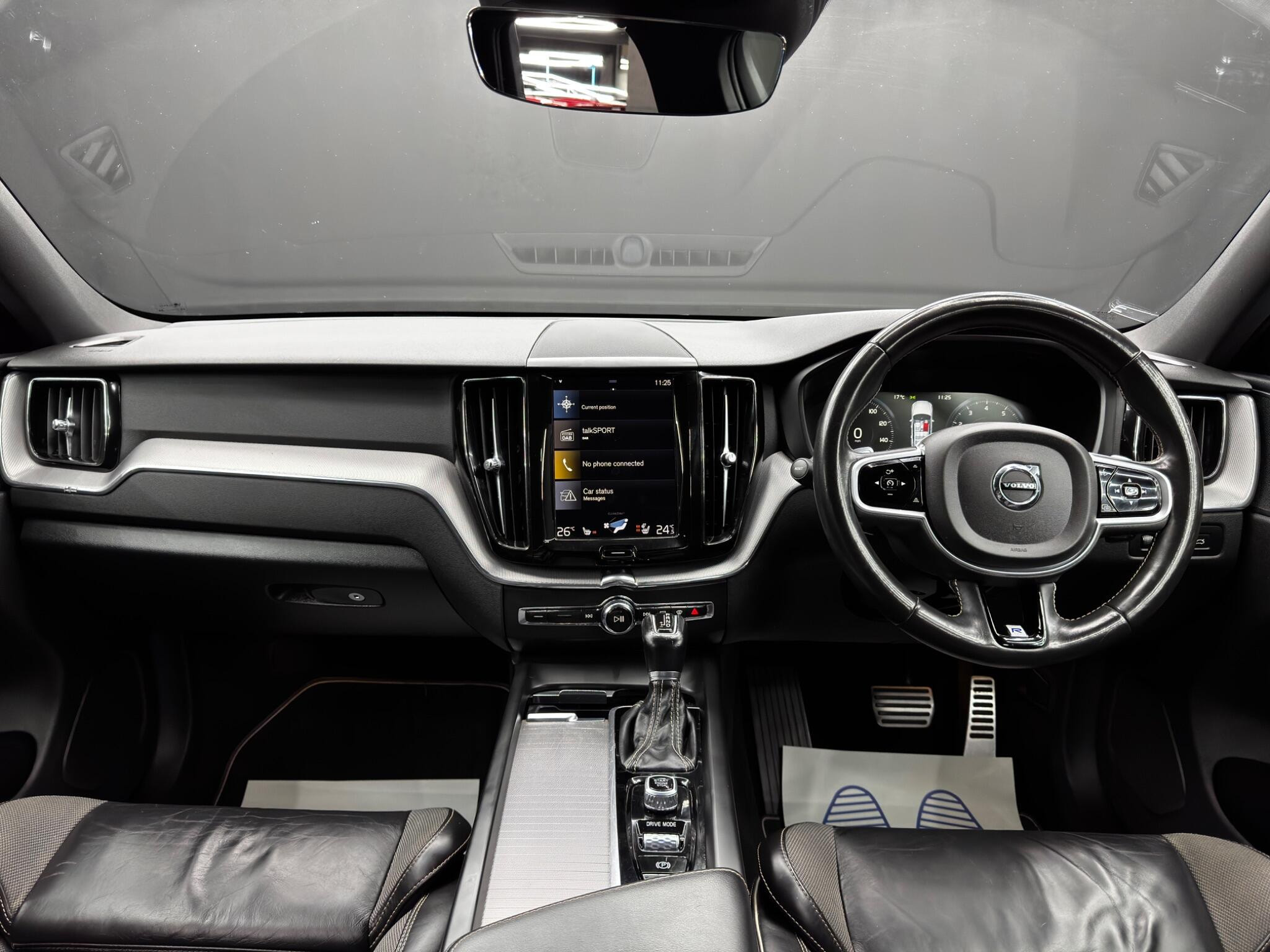 Volvo XC60 2.0 T5 R-Design Auto AWD Euro 6 (s/s) 5dr 5dr Automatic 2026