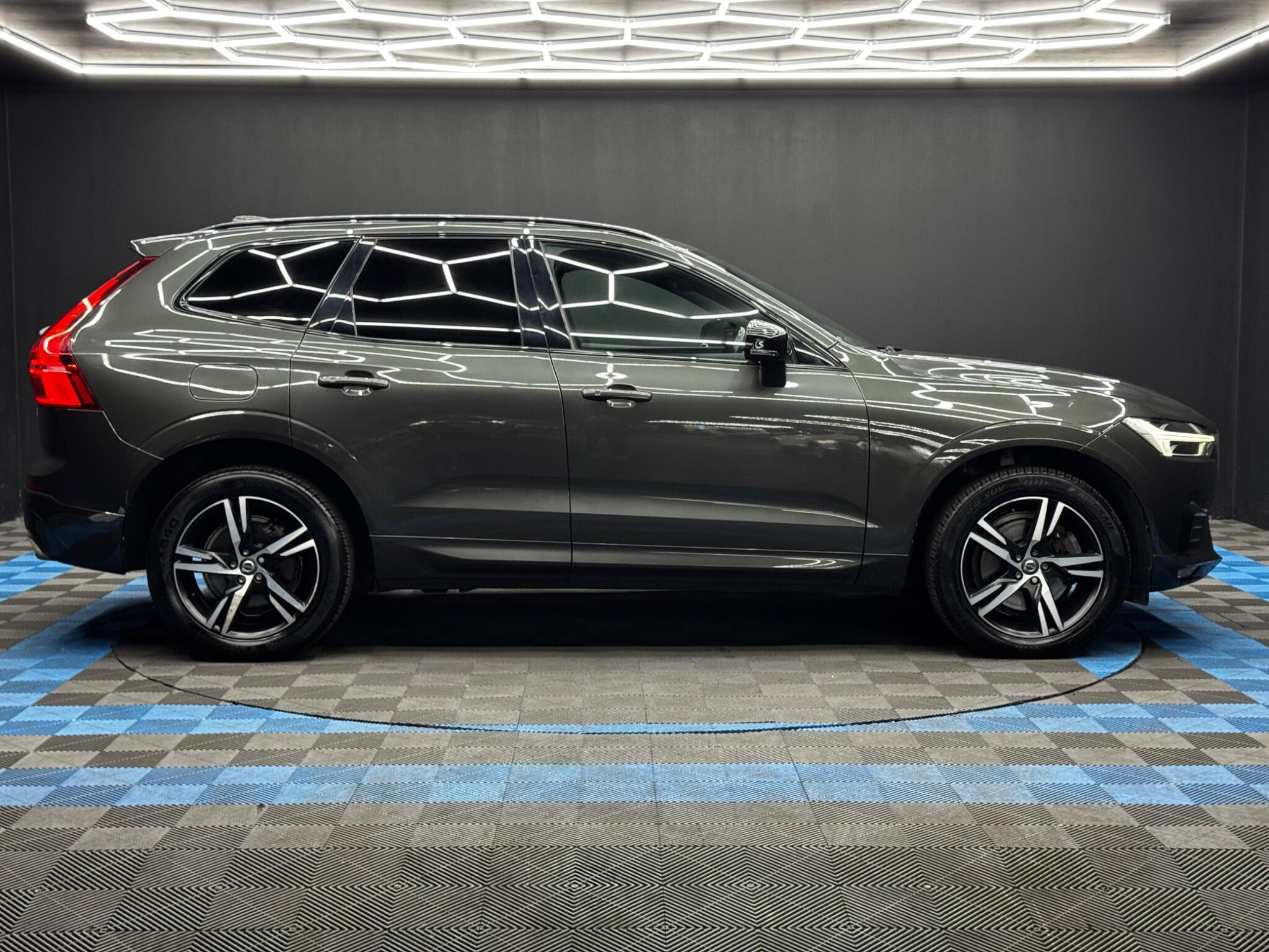 Volvo XC60 2.0 T5 R-Design Auto AWD Euro 6 (s/s) 5dr 5dr Automatic 2026