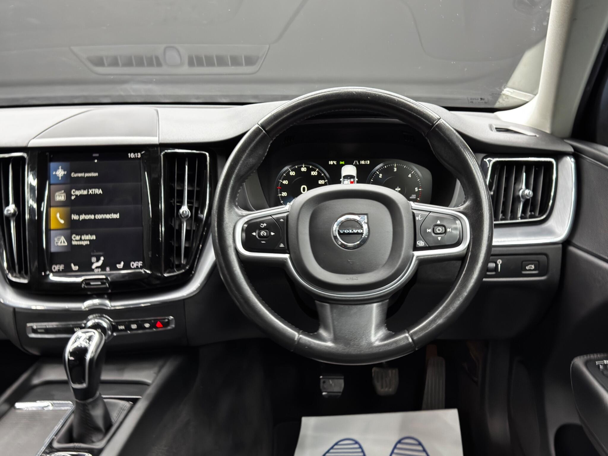 Volvo XC60 2.0 D4 Momentum AWD Euro 6 (s/s) 5dr 5dr Manual 2026