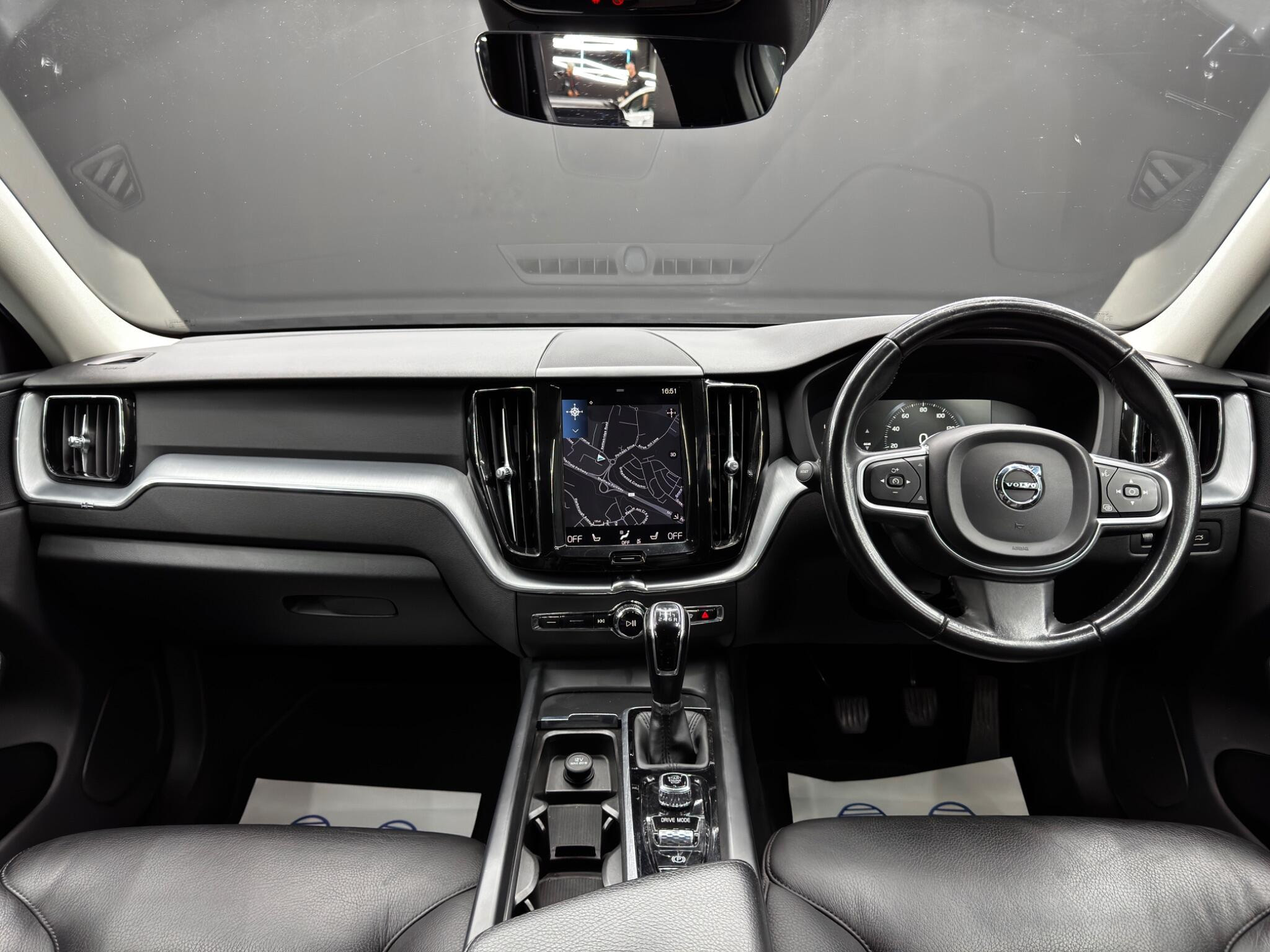 Volvo XC60 2.0 D4 Momentum AWD Euro 6 (s/s) 5dr 5dr Manual 2026