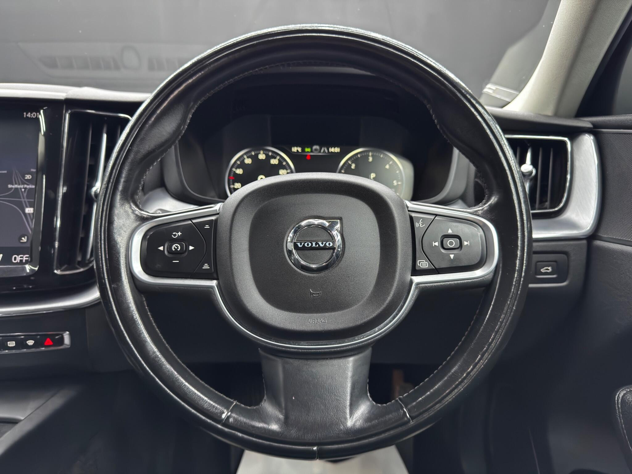Volvo XC60 2.0 D4 Momentum Pro Auto AWD Euro 6 (s/s) 5dr 5dr Automatic 2026
