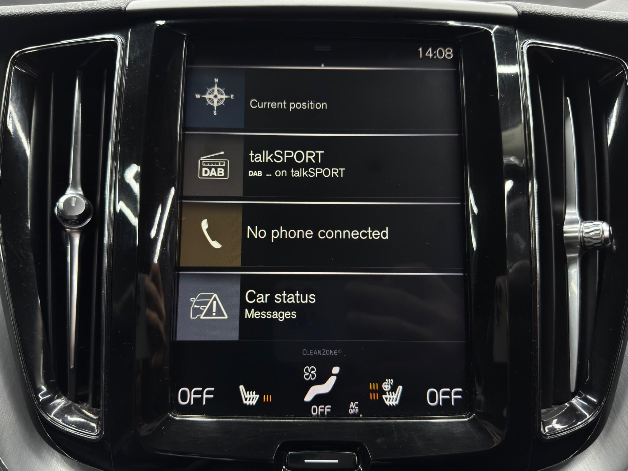 Volvo XC60 2.0 D4 Momentum Pro Auto AWD Euro 6 (s/s) 5dr 5dr Automatic 2026