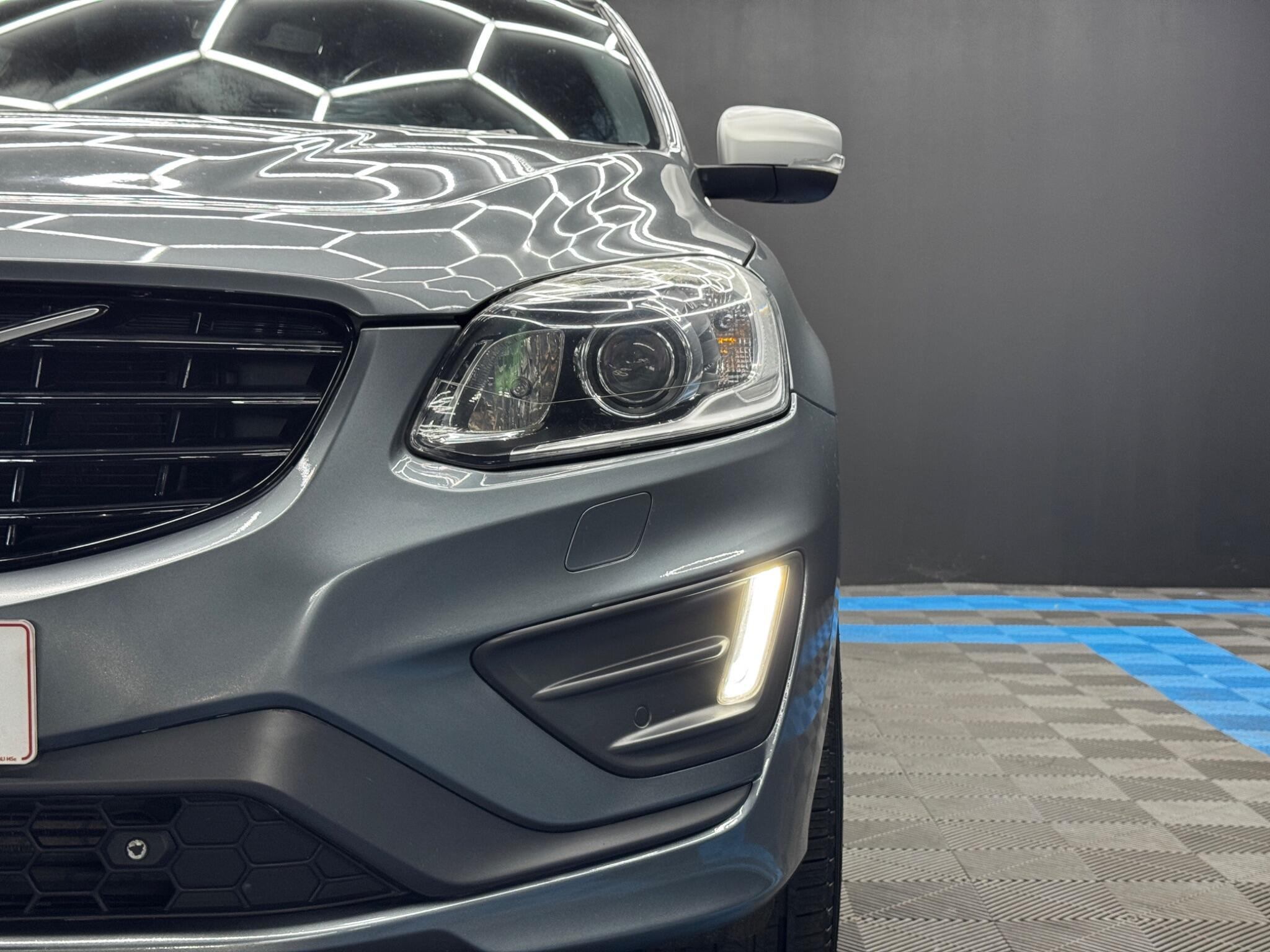 Volvo XC60 2.0 D4 R-Design Lux Nav Auto Euro 6 (s/s) 5dr 5dr Automatic 2026