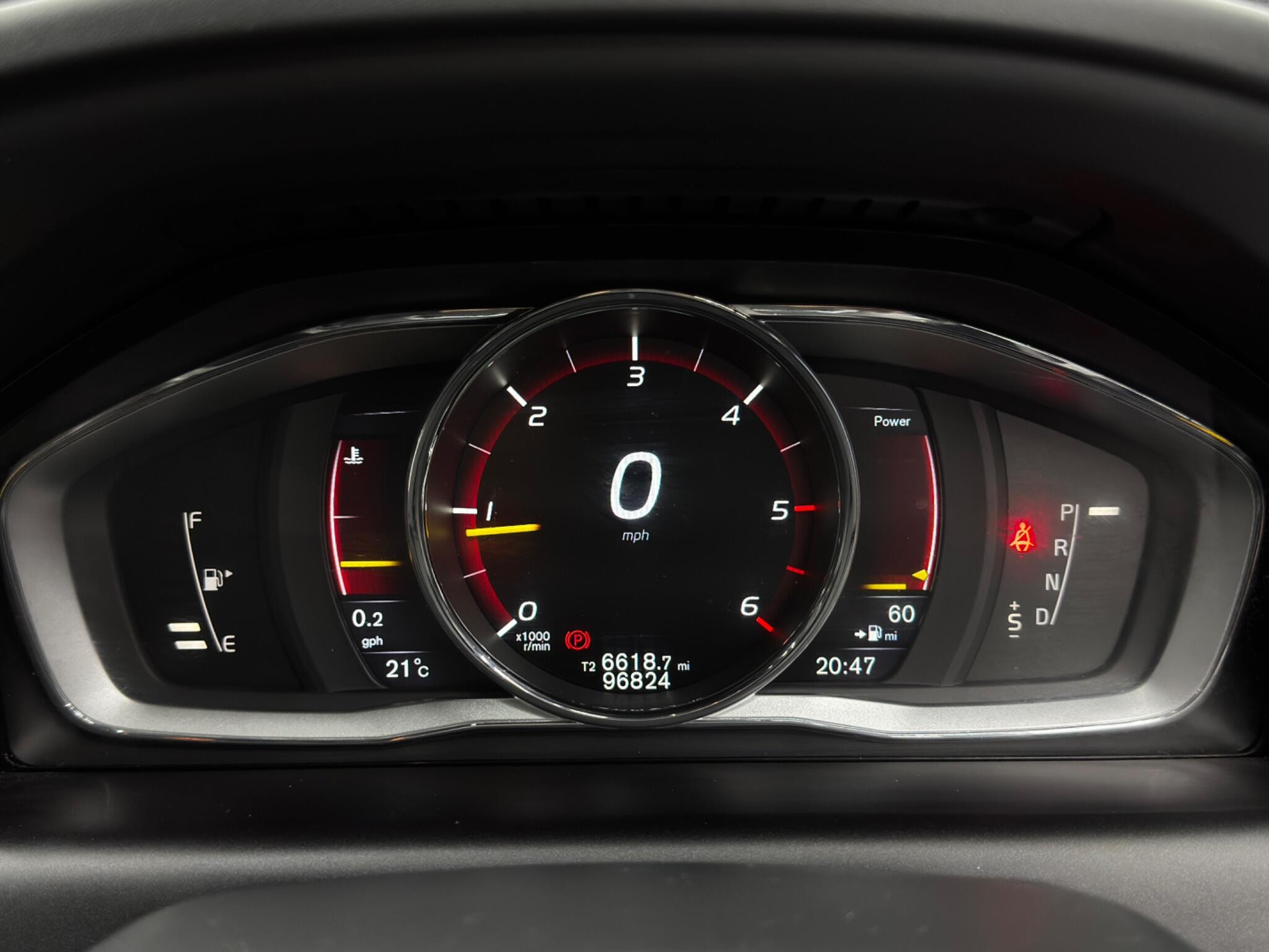 Volvo XC60 2.0 D4 R-Design Nav Auto Euro 6 (s/s) 5dr 5dr Automatic 2026