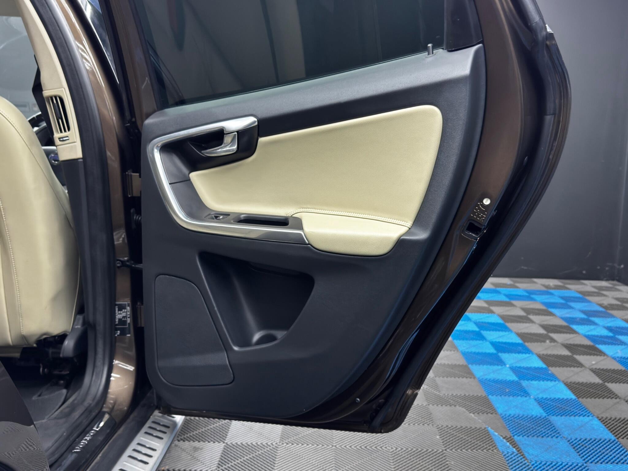 Volvo XC60 2.0 D4 SE Lux Nav Euro 6 (s/s) 5dr 5dr Manual 2026
