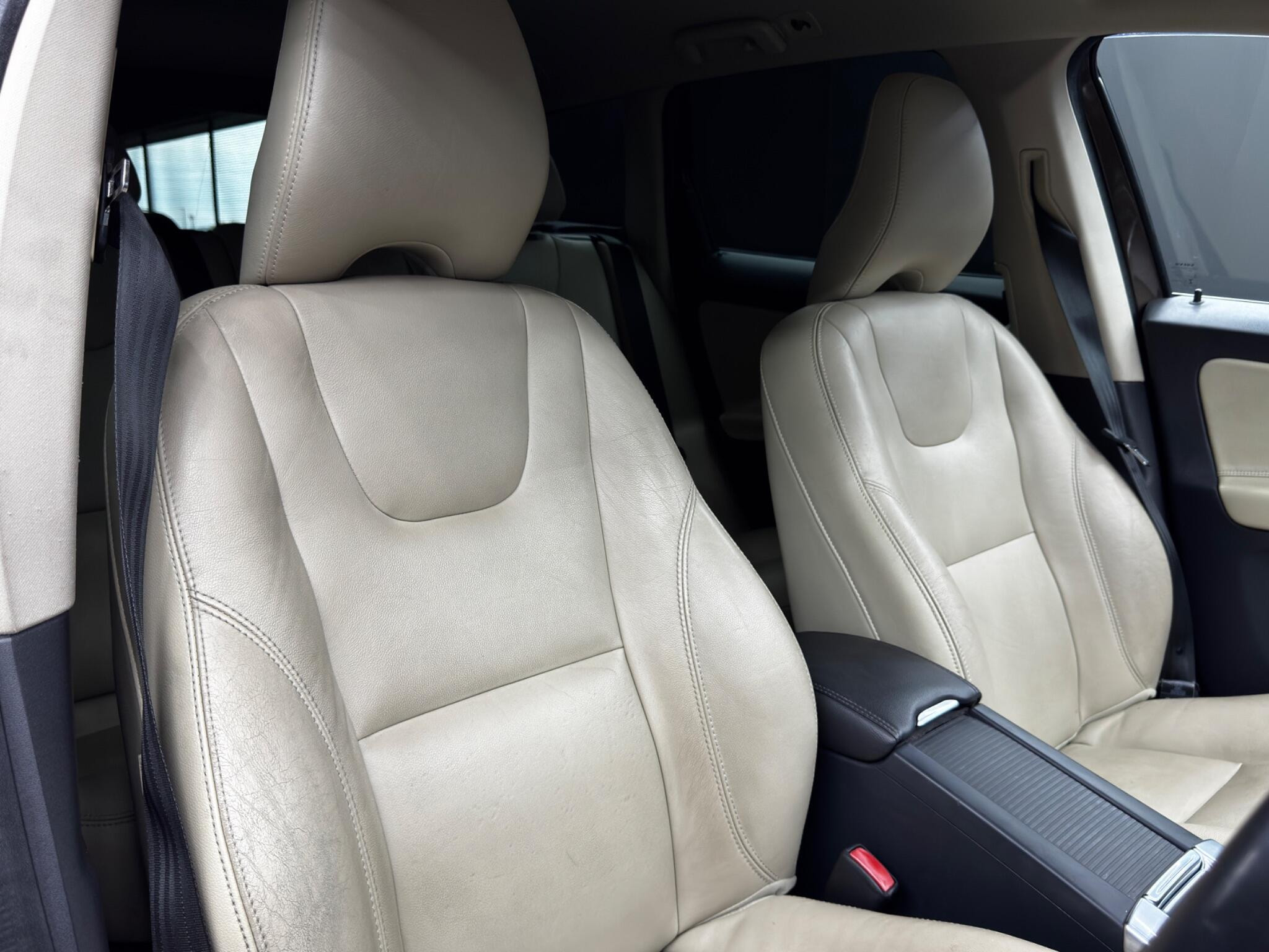 Volvo XC60 2.0 D4 SE Lux Nav Euro 6 (s/s) 5dr 5dr Manual 2026