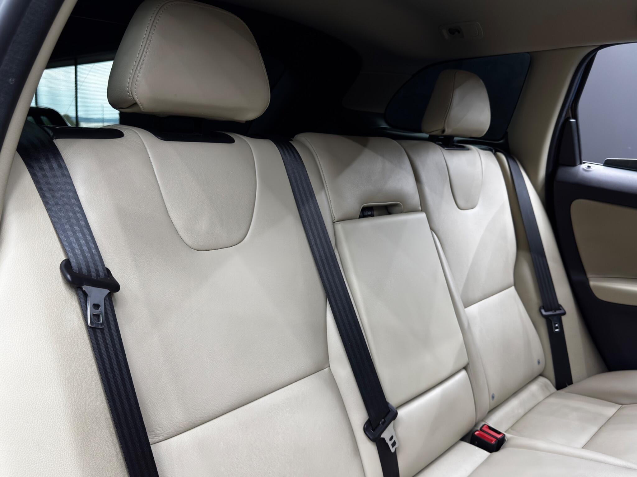 Volvo XC60 2.0 D4 SE Lux Nav Euro 6 (s/s) 5dr 5dr Manual 2026