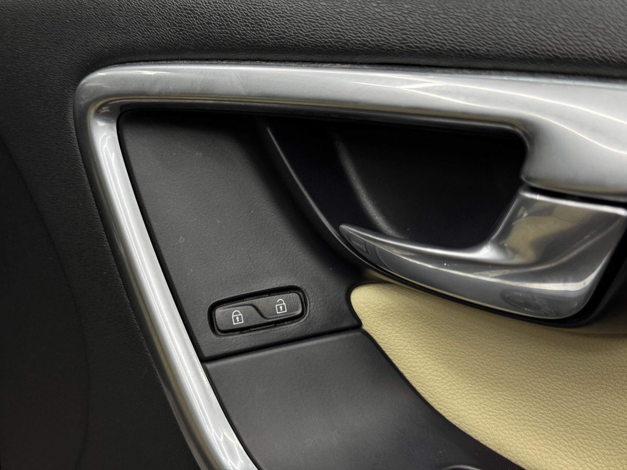 Volvo XC60 2.0 D4 SE Lux Nav Euro 6 (s/s) 5dr 5dr Manual 2026