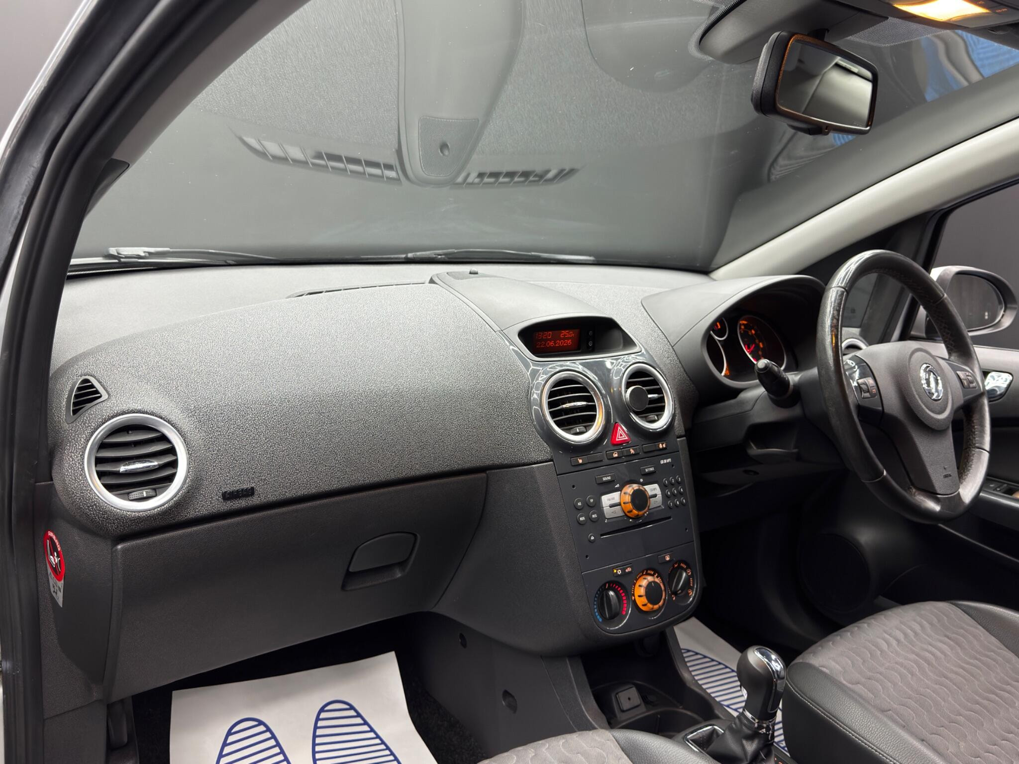 Vauxhall Corsa 1.4 16V SE Auto Euro 5 5dr 5dr Automatic 2026