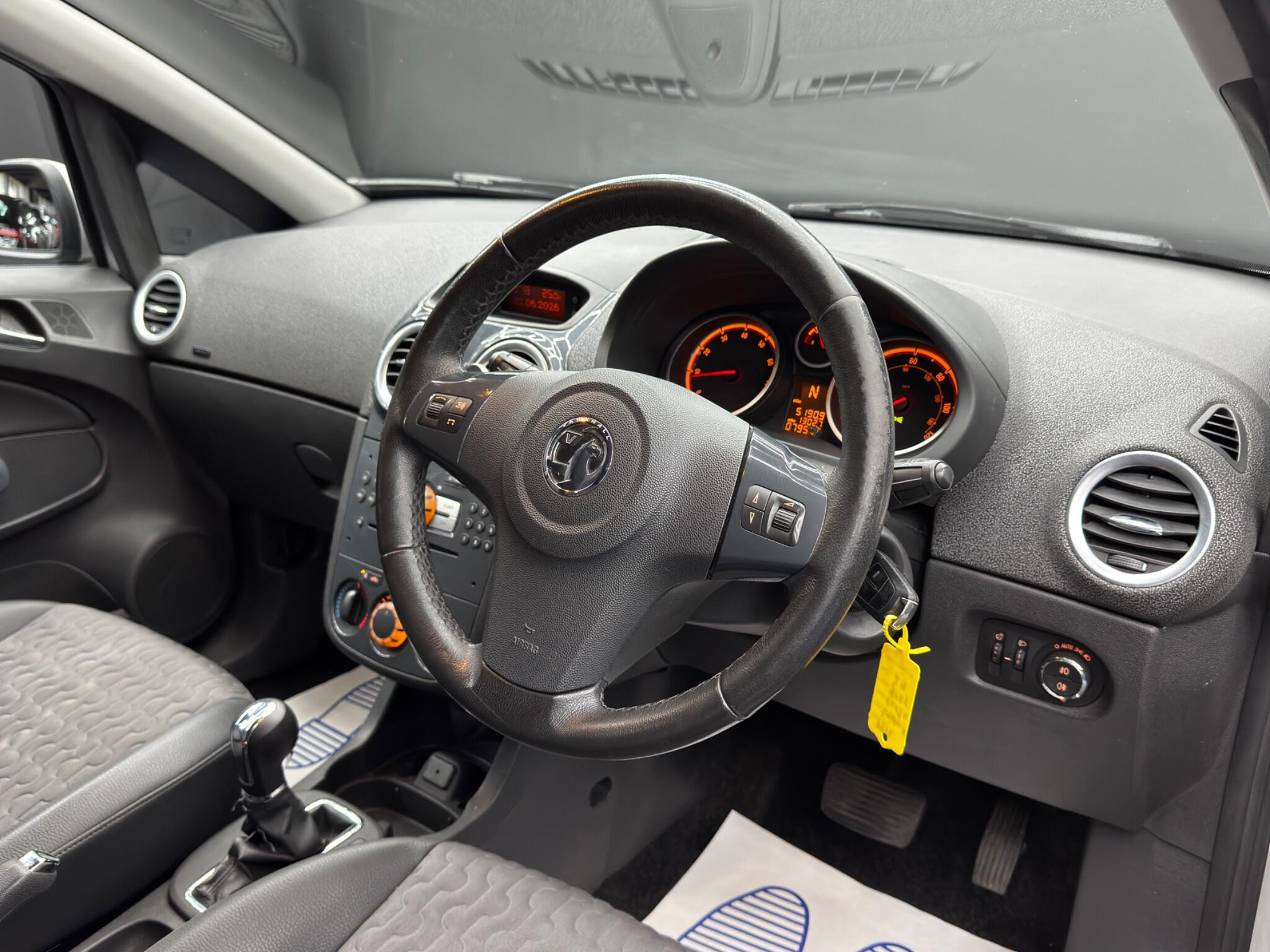 Vauxhall Corsa 1.4 16V SE Auto Euro 5 5dr 5dr Automatic 2026