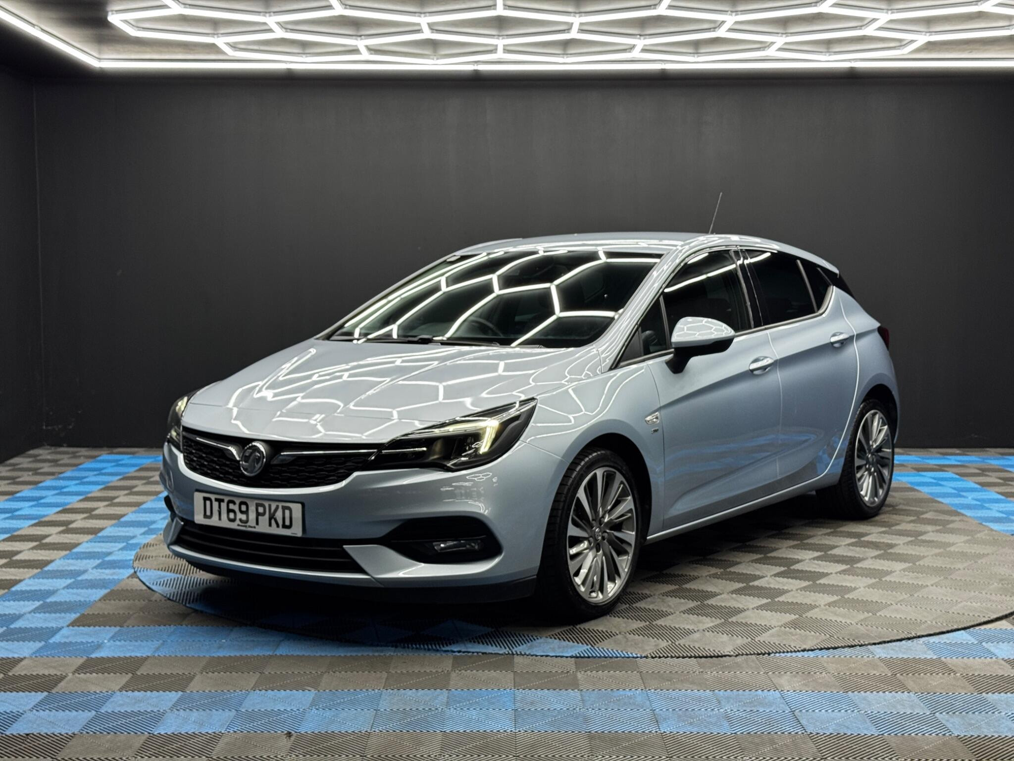 Vauxhall Astra 1.2 Turbo SRi VX Line Nav Euro 6 (s/s) 5dr 5dr Manual 2026