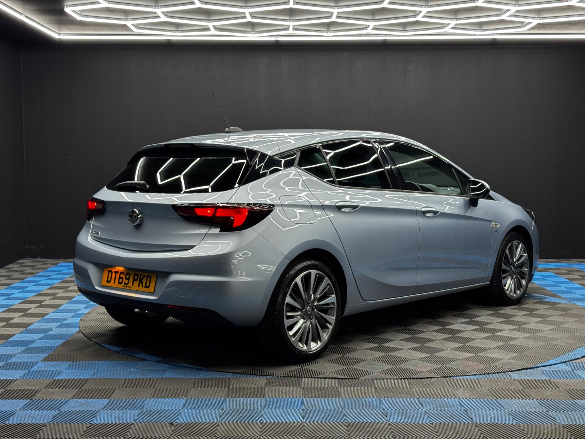 Vauxhall Astra 1.2 Turbo SRi VX Line Nav Euro 6 (s/s) 5dr 5dr Manual 2026
