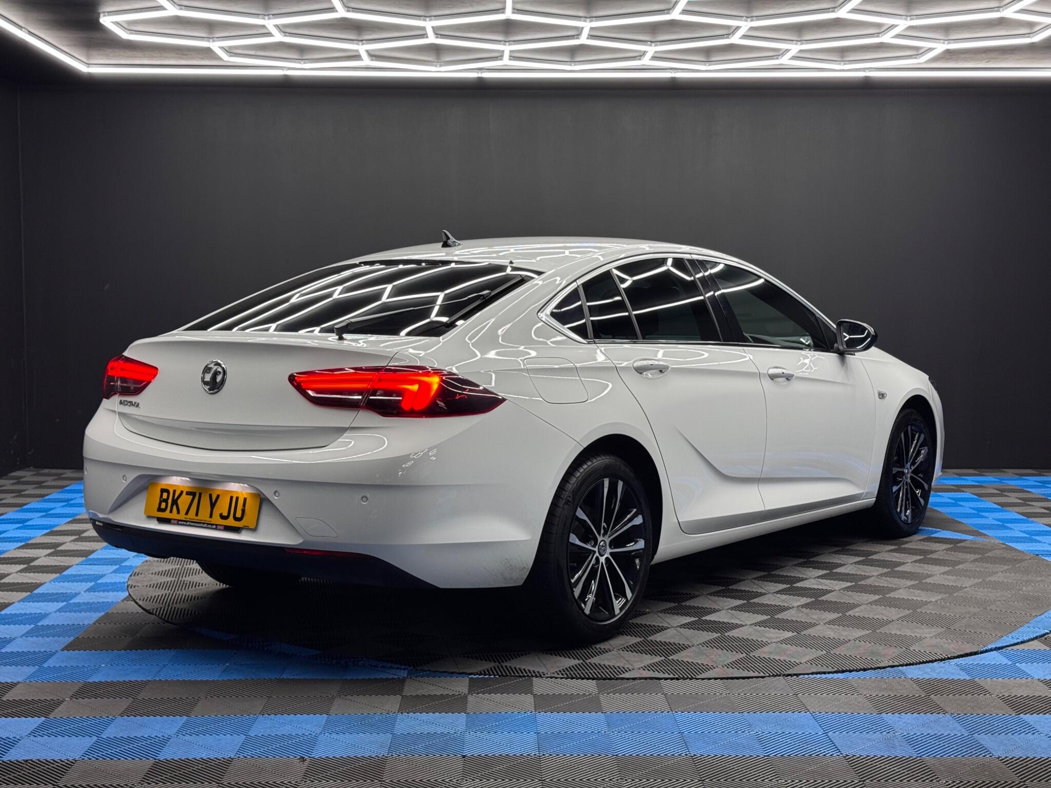Vauxhall Insignia 1.5 Turbo D Ultimate Nav Grand Sport Euro 6 (s/s) 5dr 5dr Manual 2026