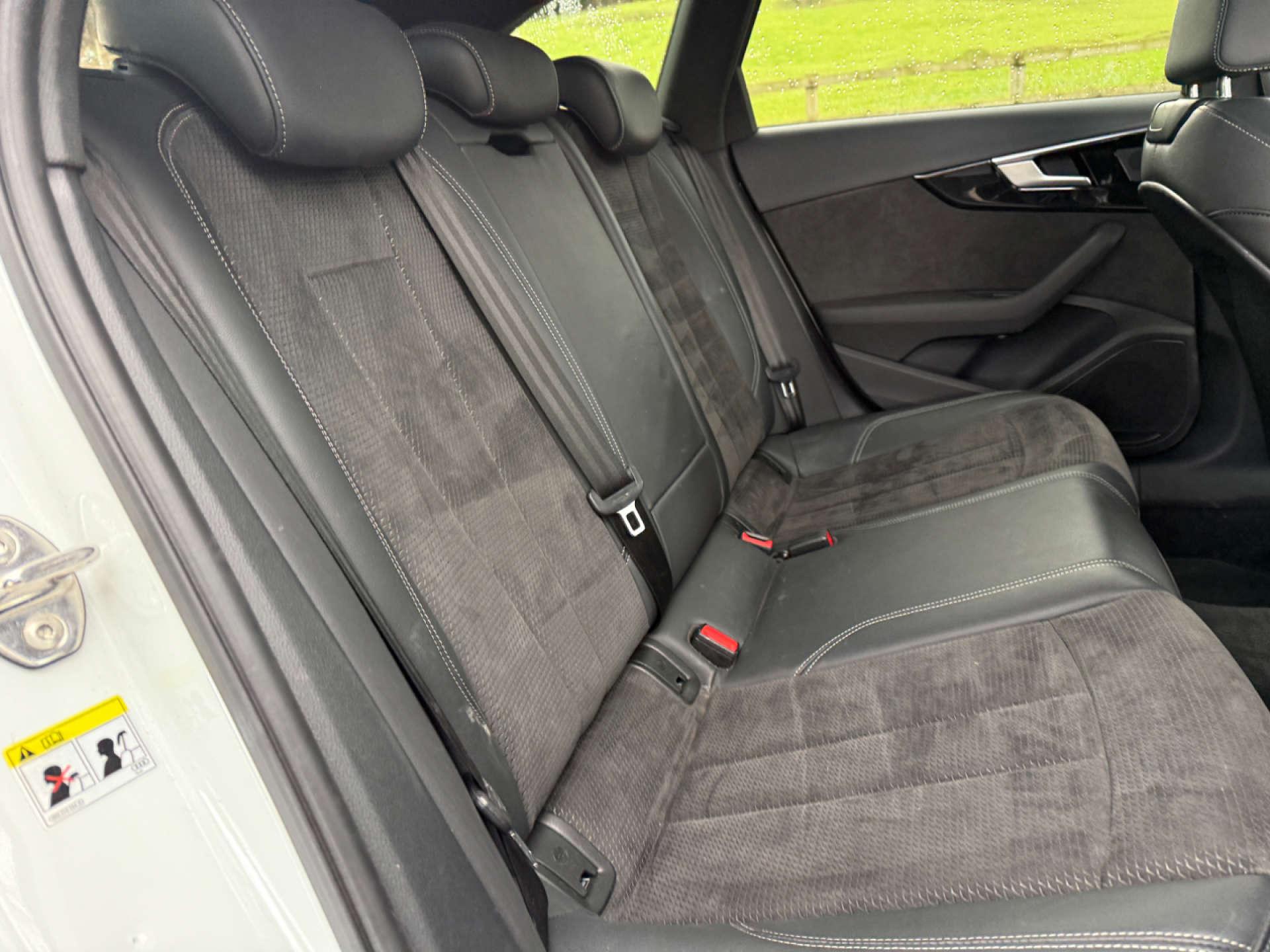 Audi A4 2.0 A4 Black Edition 35 TFSI Semi-Auto 5dr 5dr Automatic 2026