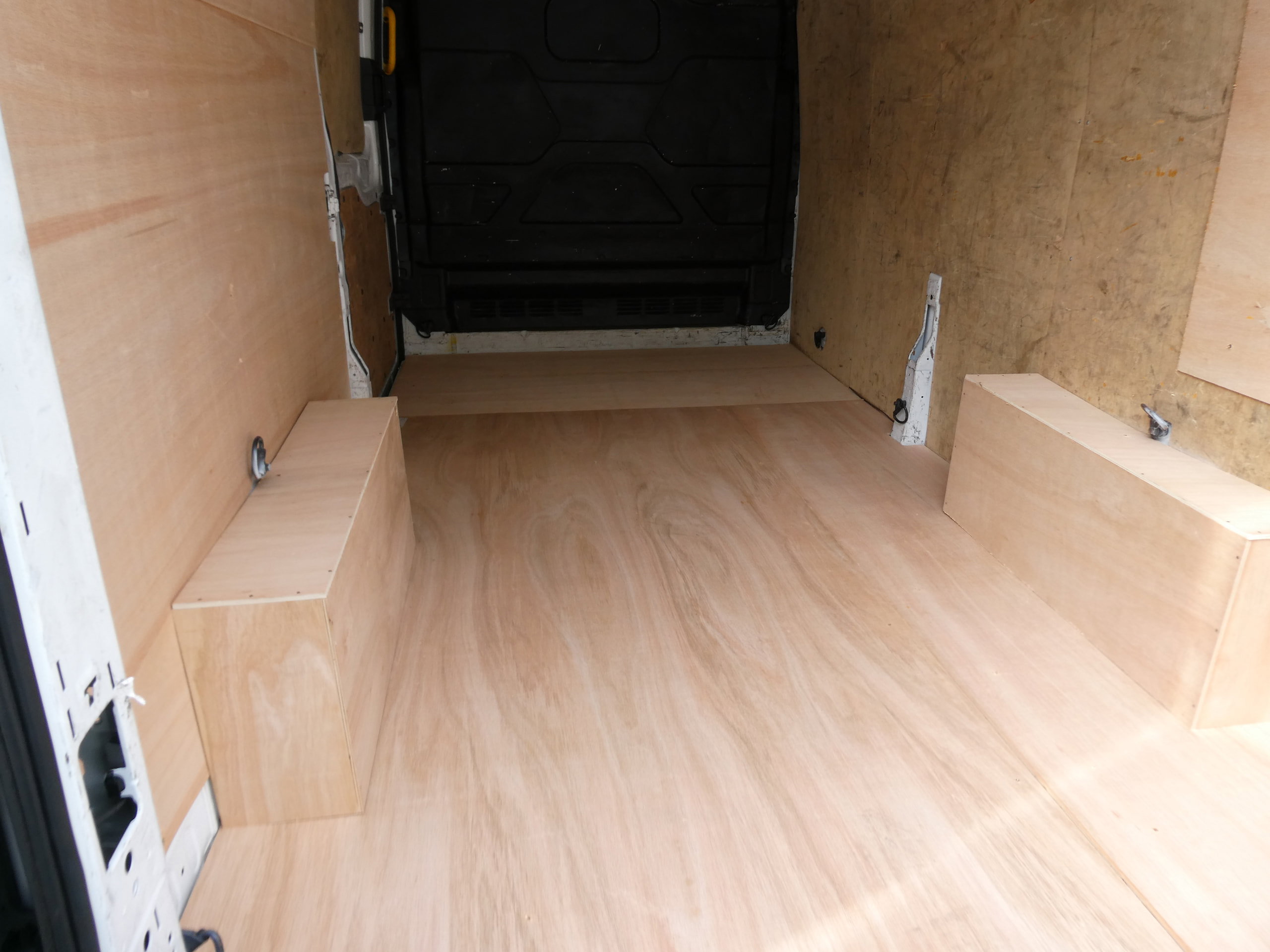 Ford Transit 2.0 350 EcoBlue Leader Panel Van 5dr Diesel Manual FWD L3 H3 Euro 6 (s/s) (130 ps) 5dr Manual 2022