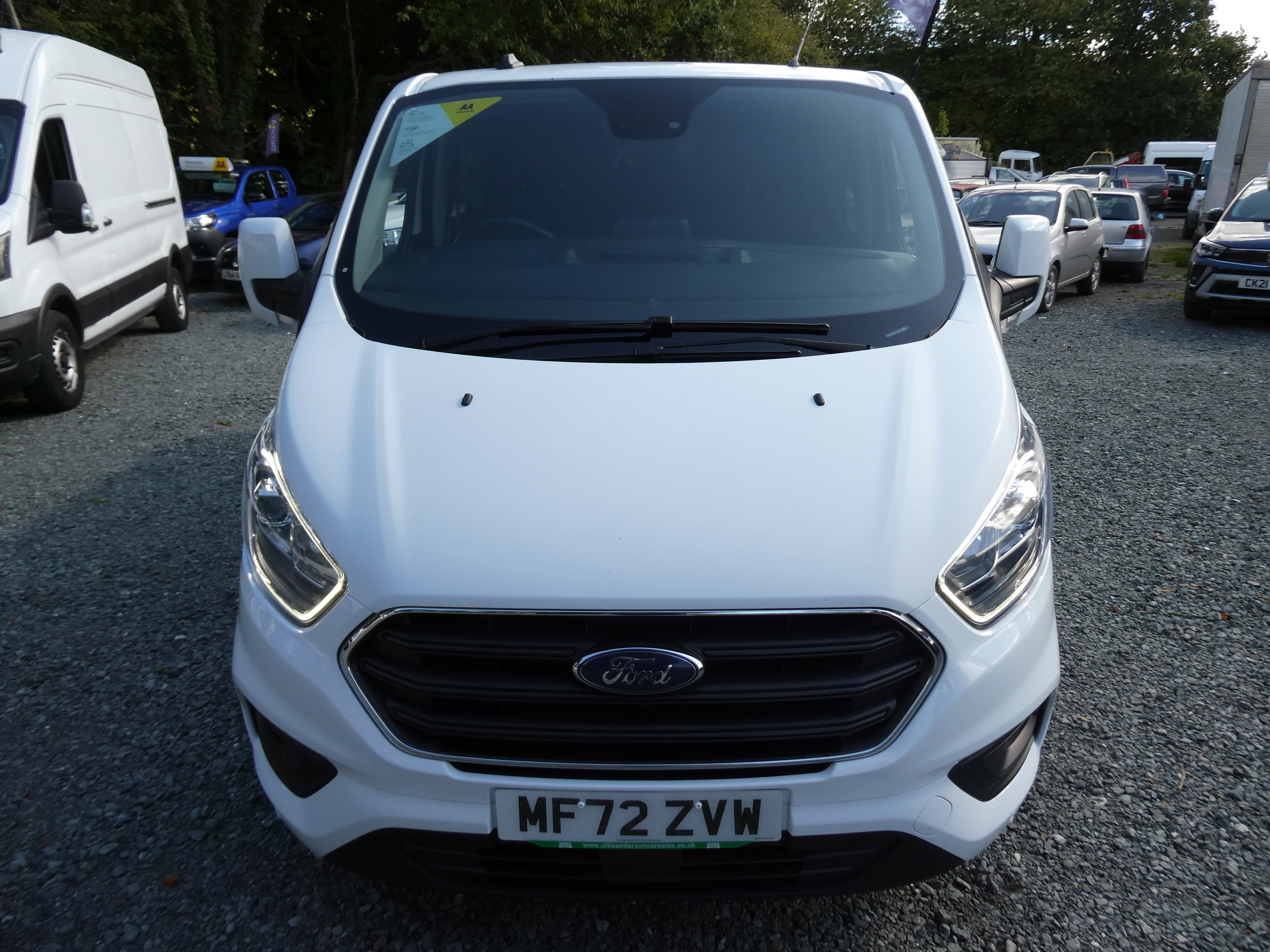 Ford Transit Custom 2.0 300 EcoBlue Limited Crew Van Double Cab 5dr Diesel Manual L2 H1 Euro 6 (s/s) (130 ps) 5dr Manual 2022