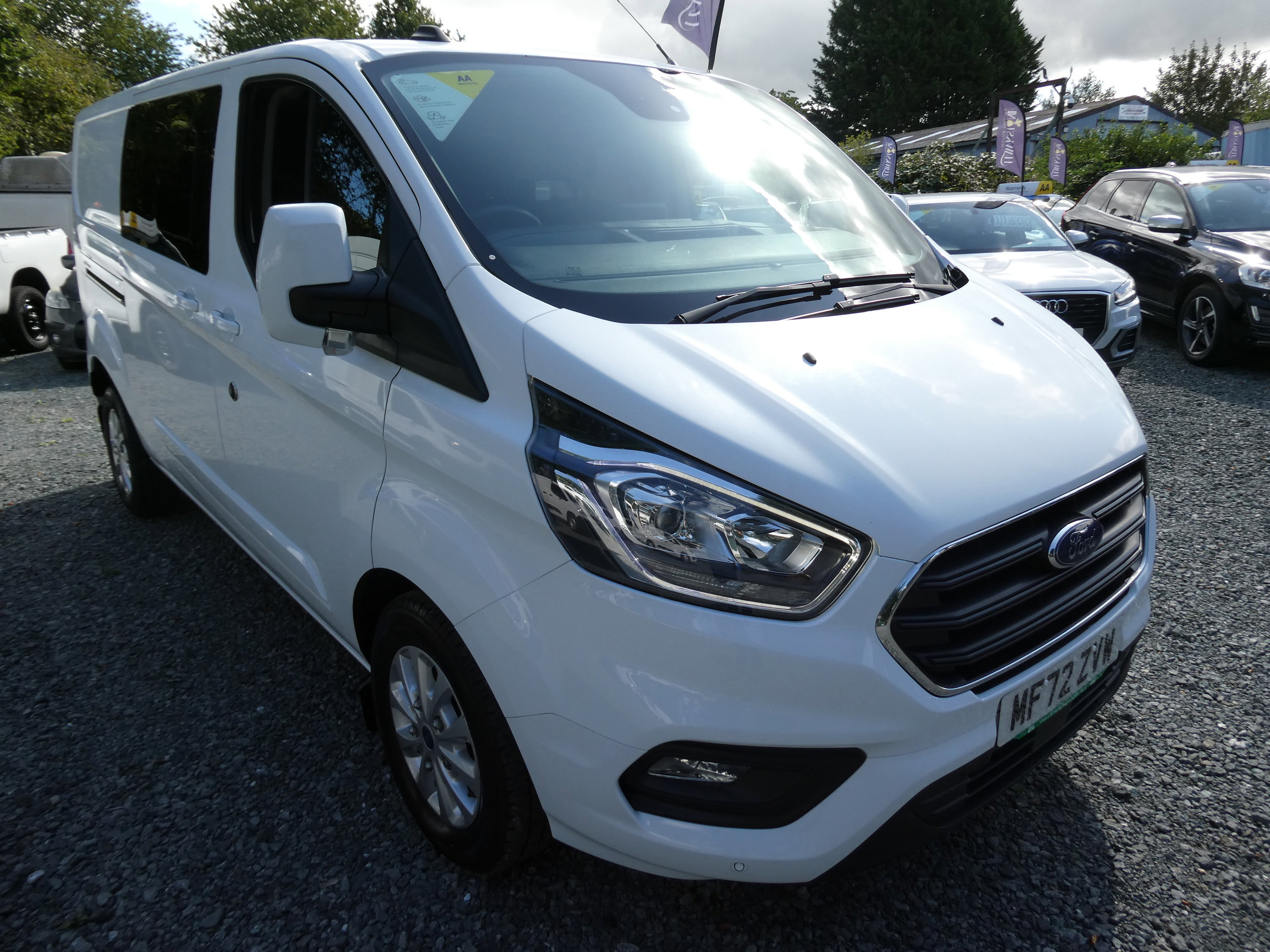 Ford Transit Custom 2.0 300 EcoBlue Limited Crew Van Double Cab 5dr Diesel Manual L2 H1 Euro 6 (s/s) (130 ps) 5dr Manual 2022