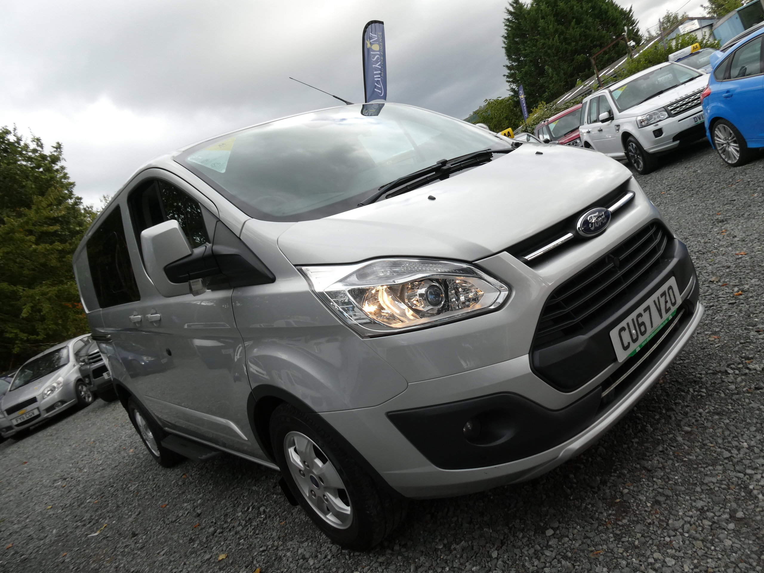 Ford Transit Custom 2.0 TDCi 290 Limited Combi Van 6dr Diesel Automatic L1 H1 (165 g/km, 168 bhp) 6dr Automatic 2017