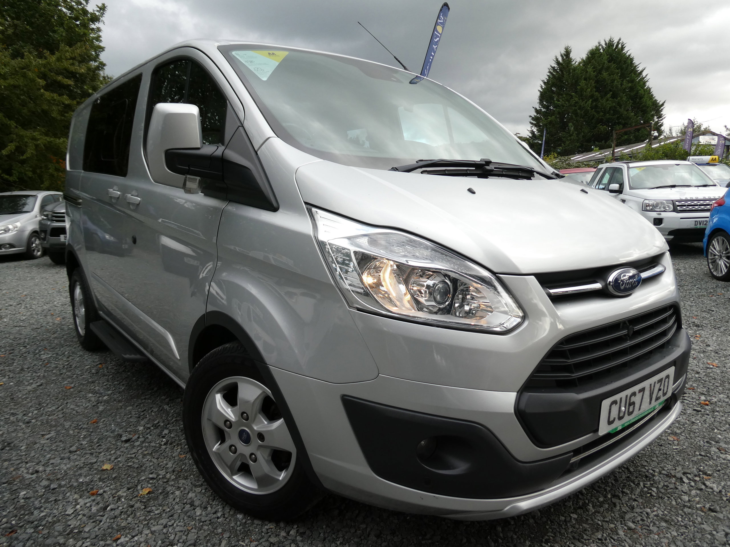 Ford Transit Custom 2.0 TDCi 290 Limited Combi Van 6dr Diesel Automatic L1 H1 (165 g/km, 168 bhp) 6dr Automatic 2017