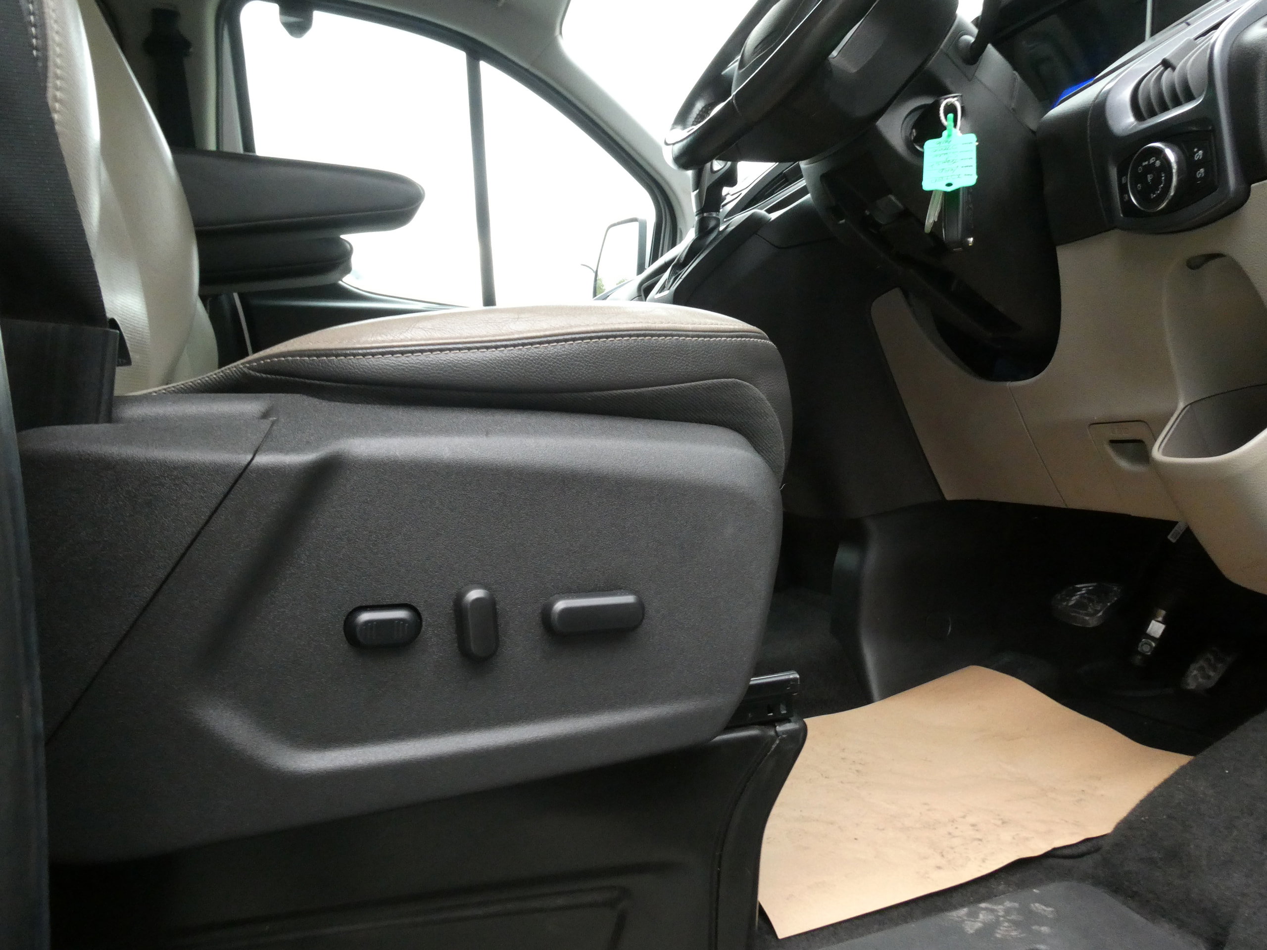 Ford Transit Custom 2.0 TDCi 290 Limited Combi Van 6dr Diesel Automatic L1 H1 (165 g/km, 168 bhp) 6dr Automatic 2017