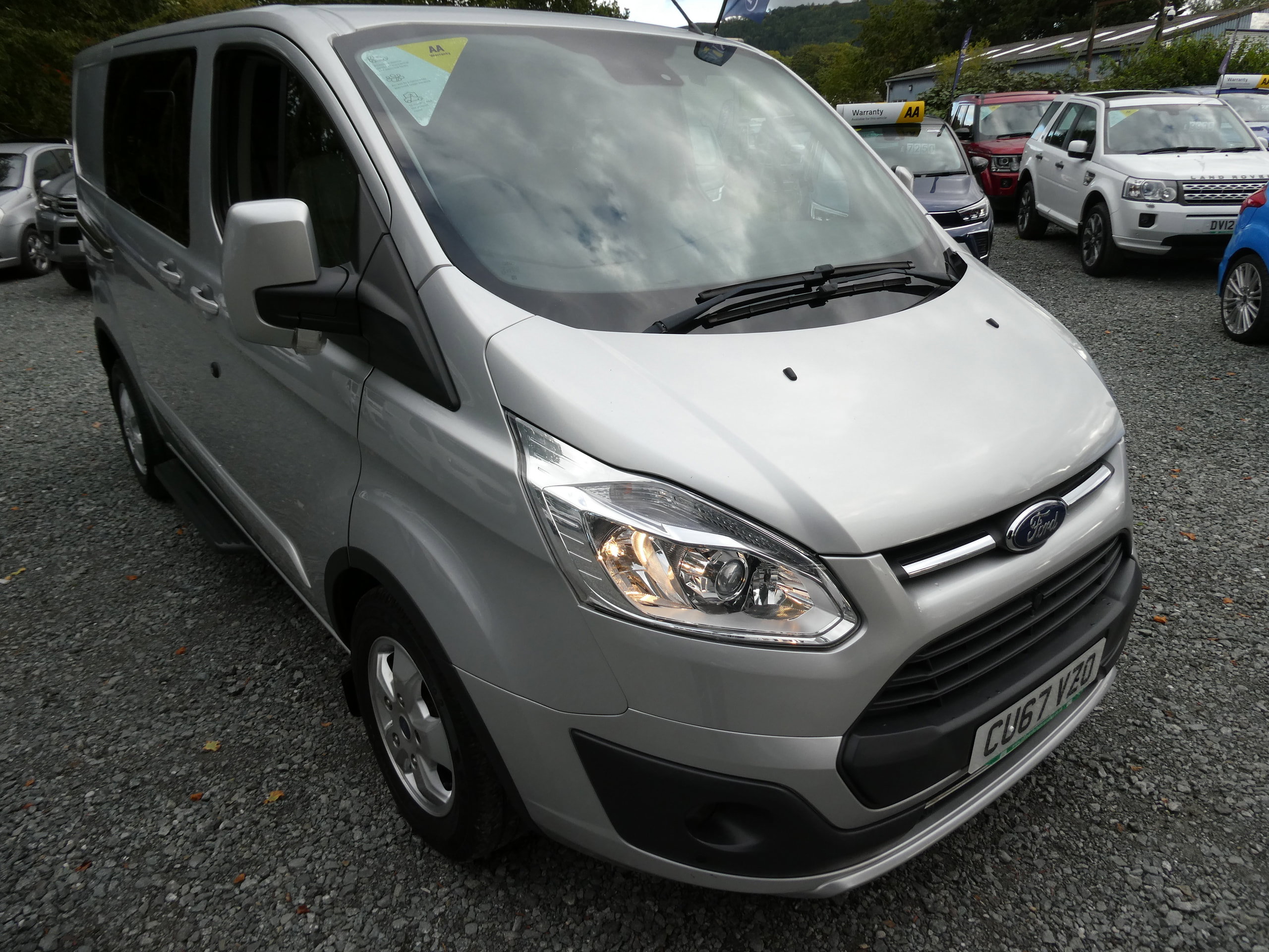 Ford Transit Custom 2.0 TDCi 290 Limited Combi Van 6dr Diesel Automatic L1 H1 (165 g/km, 168 bhp) 6dr Automatic 2017