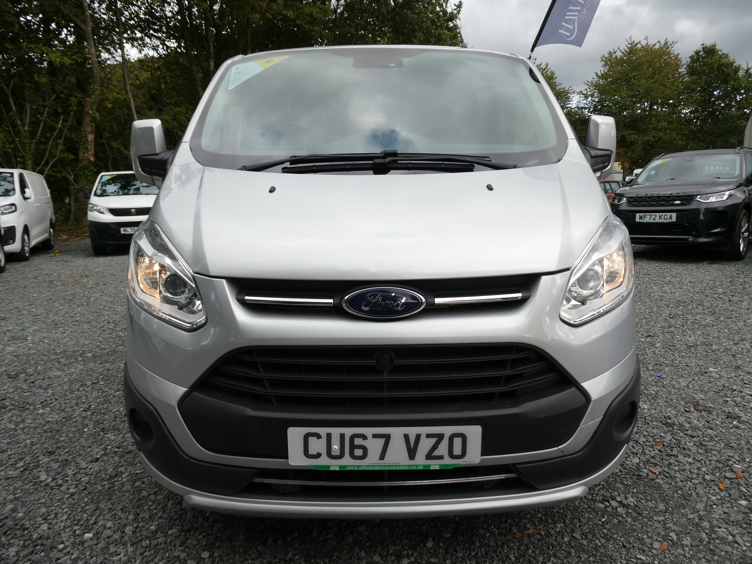 Ford Transit Custom 2.0 TDCi 290 Limited Combi Van 6dr Diesel Automatic L1 H1 (165 g/km, 168 bhp) 6dr Automatic 2017