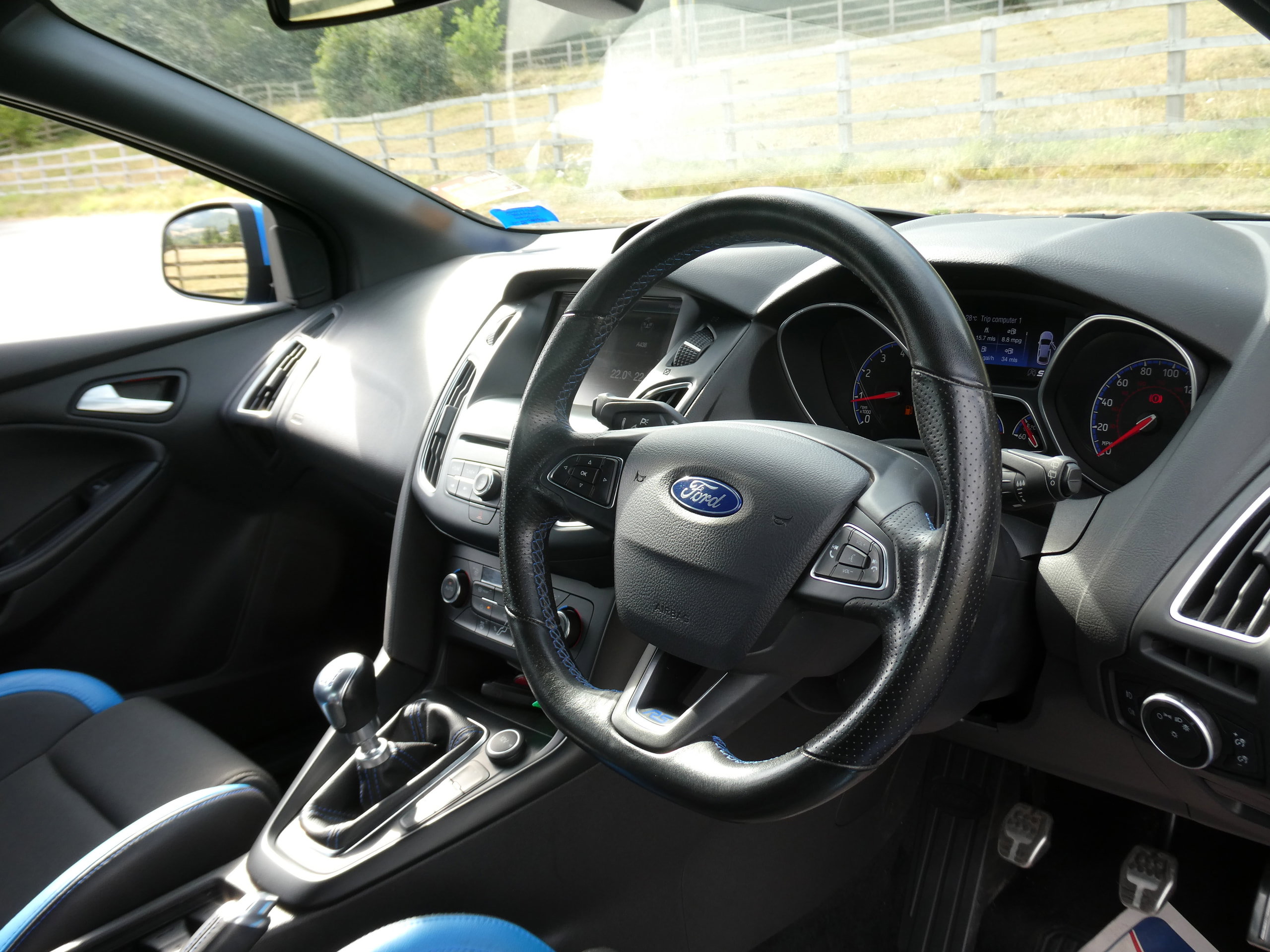 Ford Focus 2.3T EcoBoost RS Hatchback 5dr Petrol Manual AWD Euro 6 (s/s) (350 ps) 5dr Manual 2016
