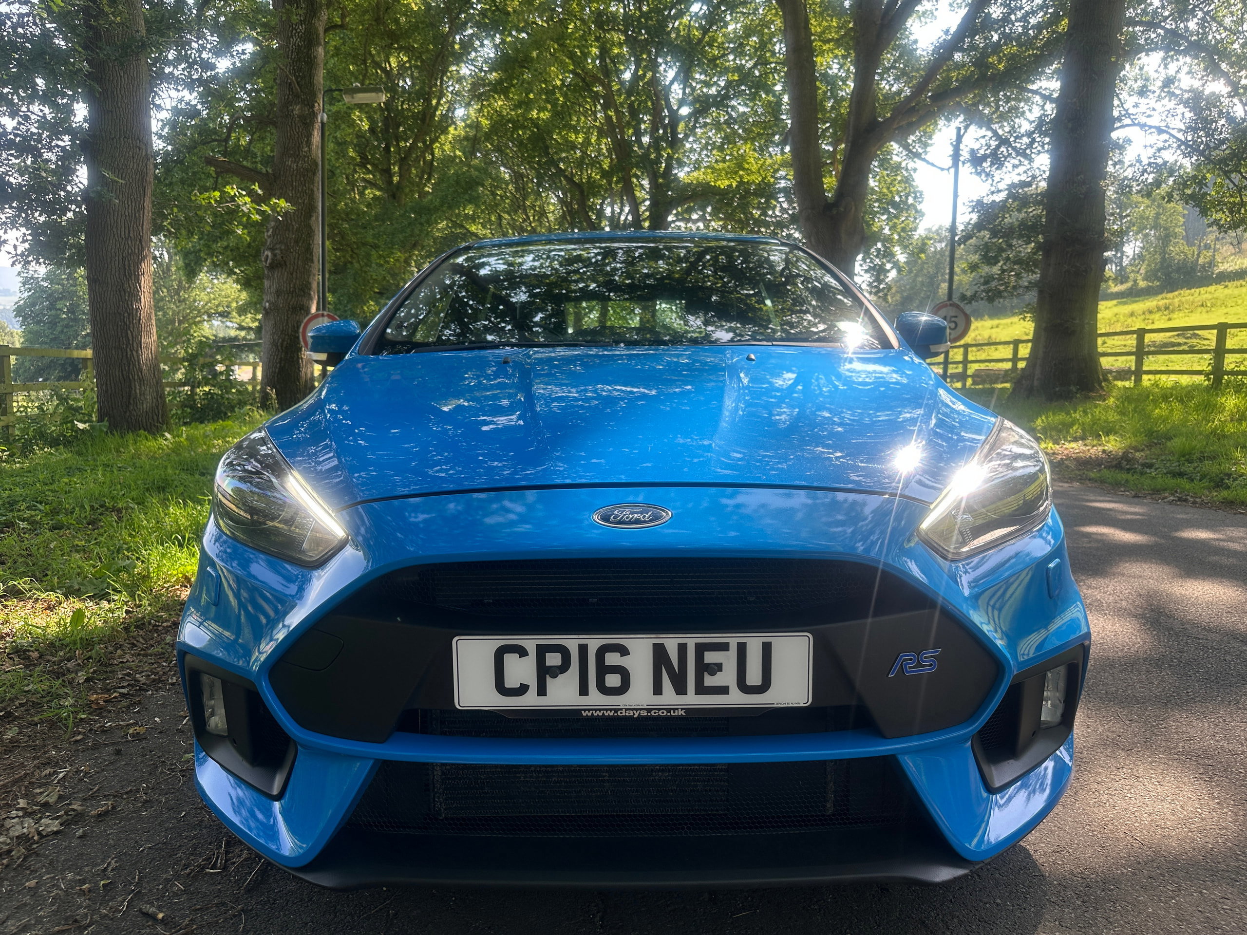 Ford Focus 2.3T EcoBoost RS Hatchback 5dr Petrol Manual AWD Euro 6 (s/s) (350 ps) 5dr Manual 2016