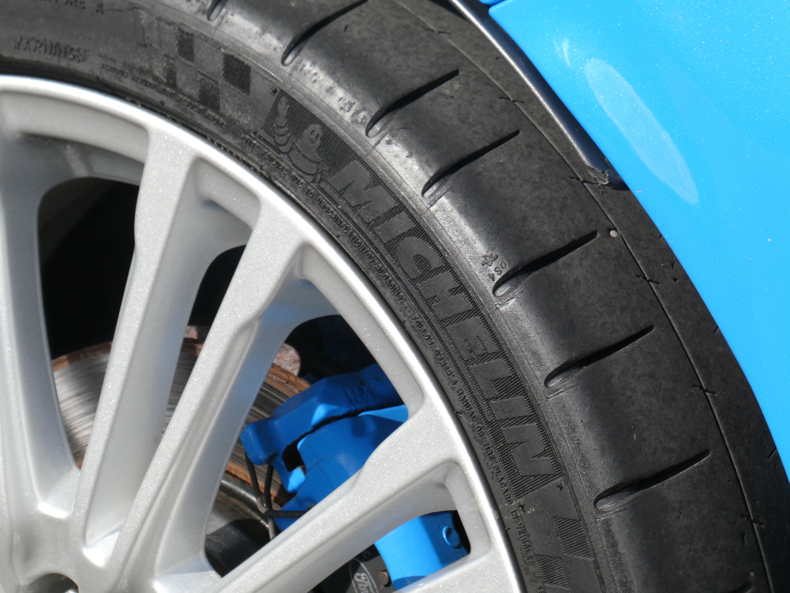 Ford Focus 2.3T EcoBoost RS Hatchback 5dr Petrol Manual AWD Euro 6 (s/s) (350 ps) 5dr Manual 2016