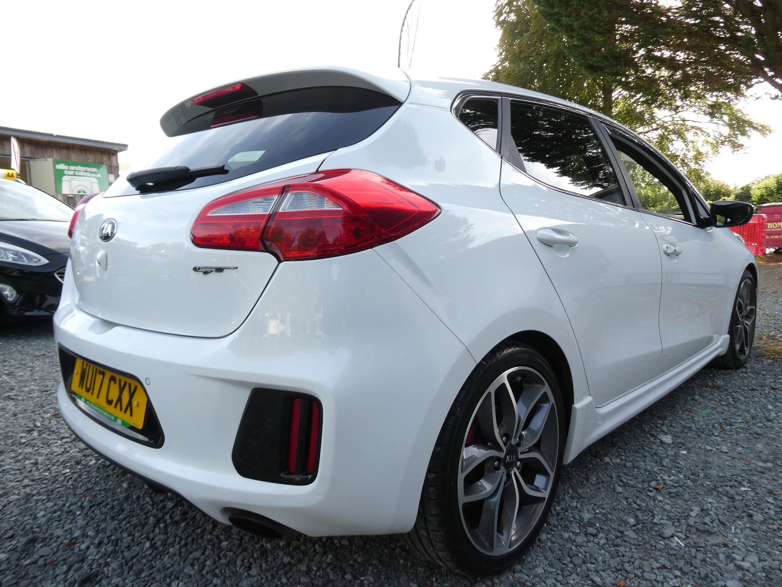 Kia Ceed 1.6 T-GDi GT Hatchback 5dr Petrol Manual Euro 6 (201 bhp) 5dr Manual 2017