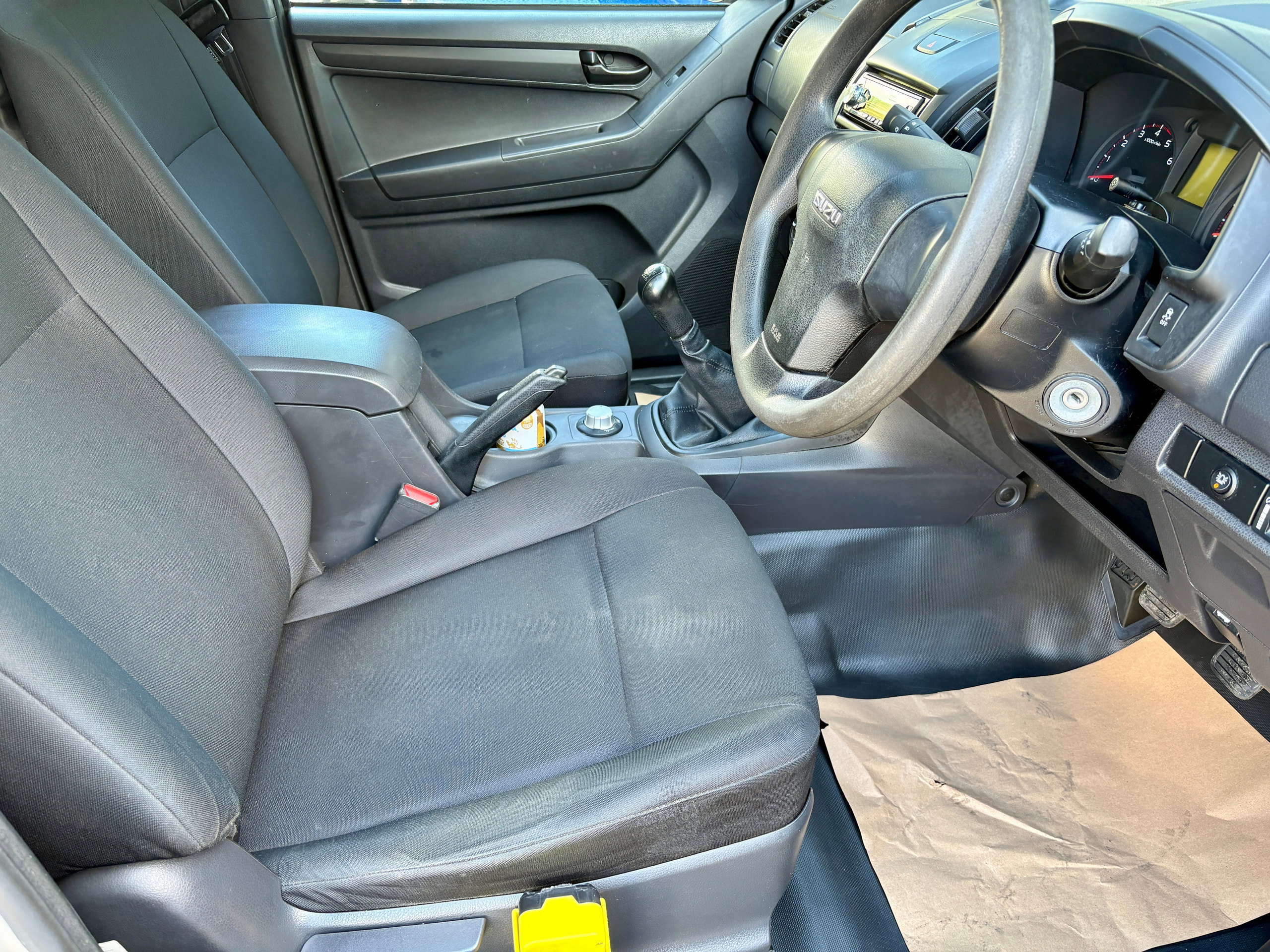 Isuzu D-Max 2.5 TD Pickup 2dr Diesel Manual 4x4 (192 g/km, 161 bhp) 2dr Manual 2016
