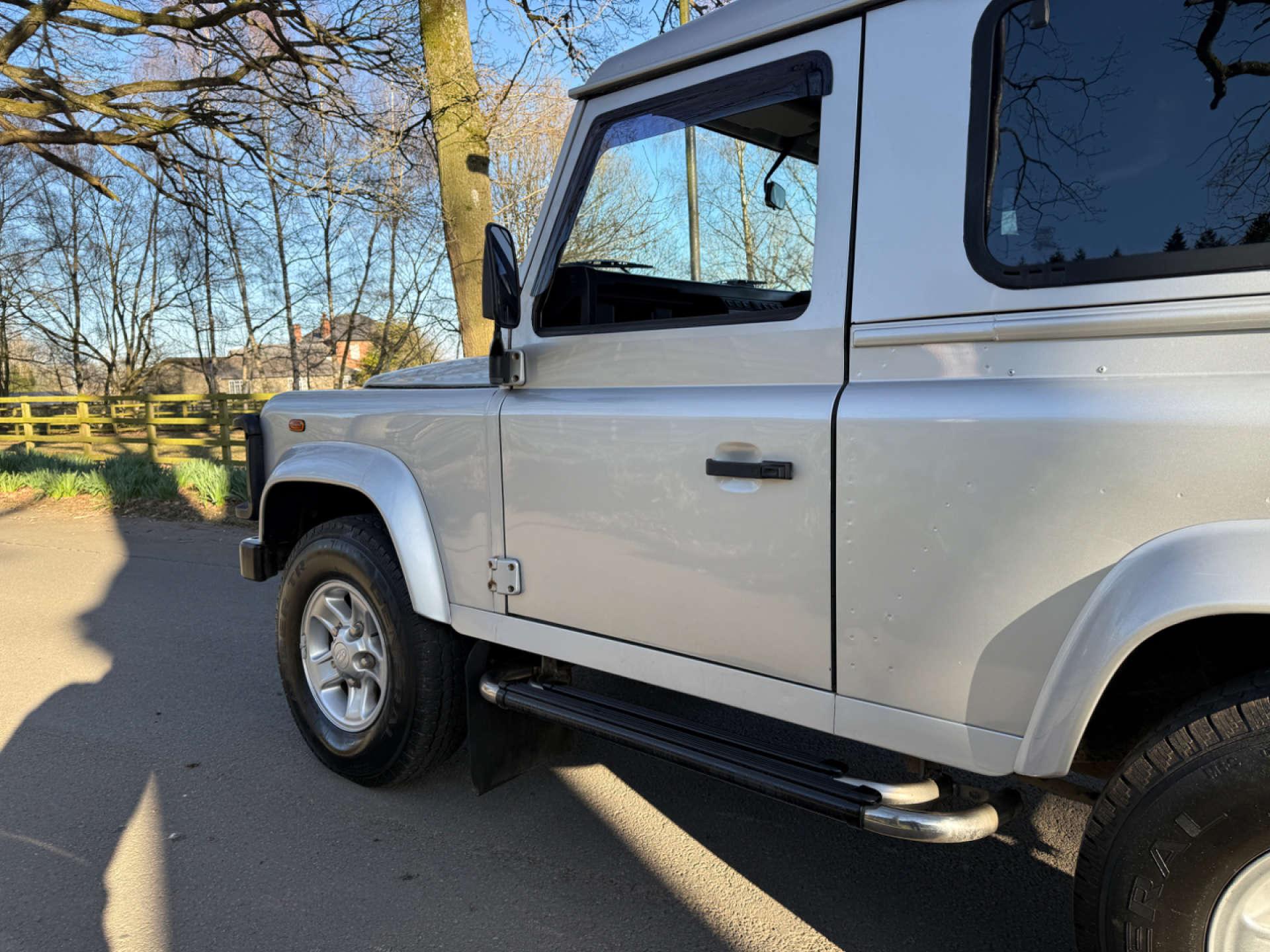Land Rover Defender 90 TD5 2dr Manual 2026