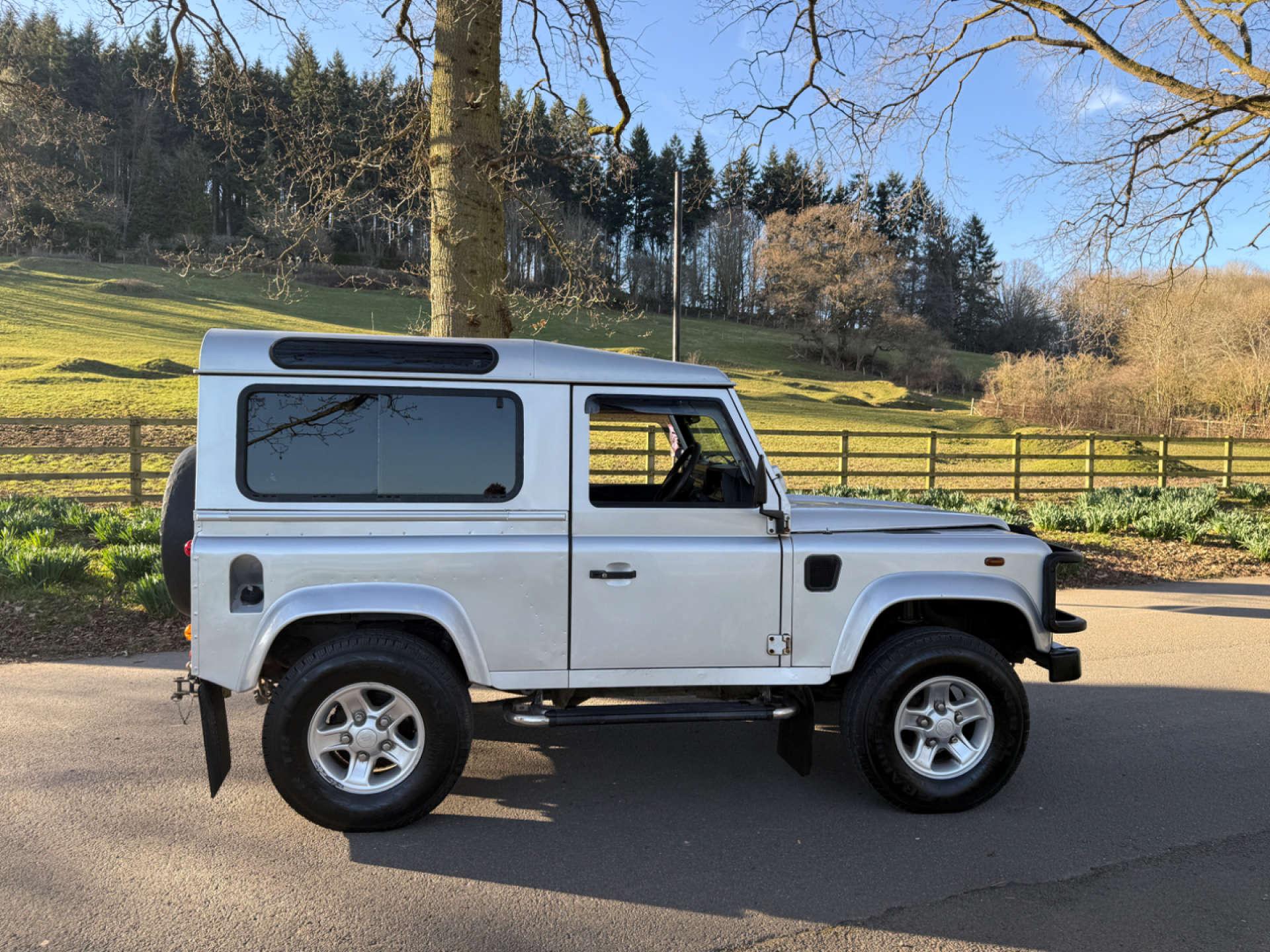 Land Rover Defender 90 TD5 2dr Manual 2026