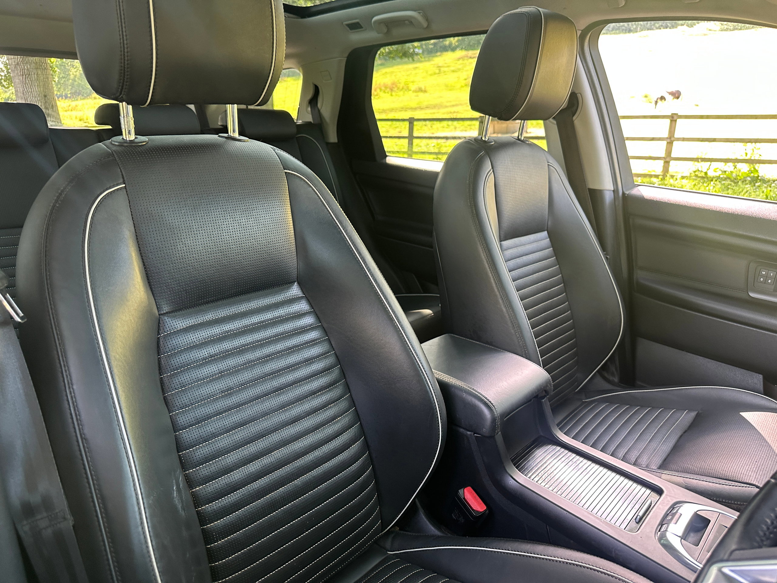 Land Rover Discovery Sport 2.0 SD4 HSE Dynamic Lux SUV 5dr Diesel Auto 4WD Euro 6 (s/s) (240 ps) 5dr Automatic 2018