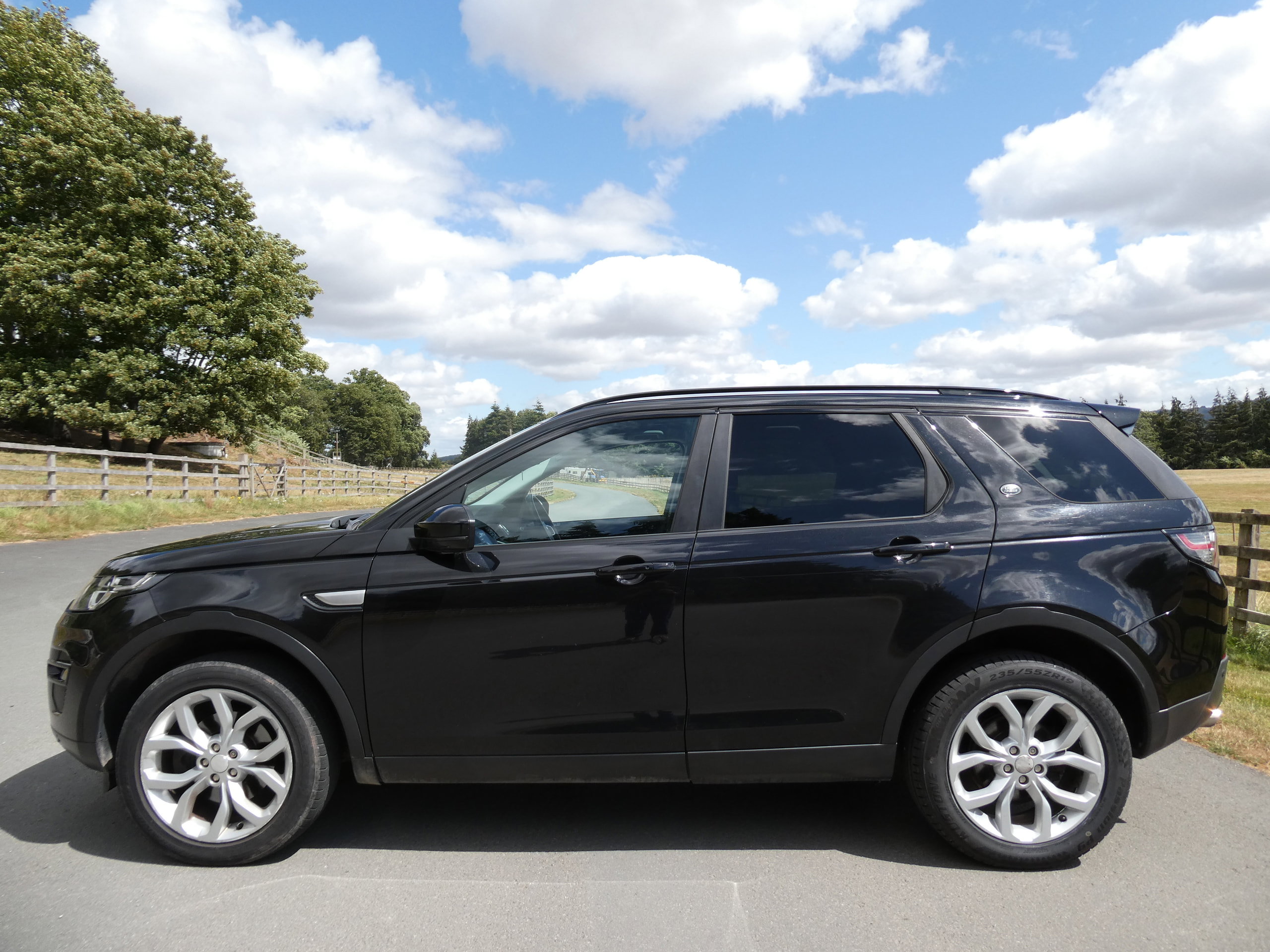 Land Rover Discovery Sport 2.2 SD4 HSE SUV 5dr Diesel Auto 4WD Euro 5 (s/s) (190 ps) 5dr Automatic 2015