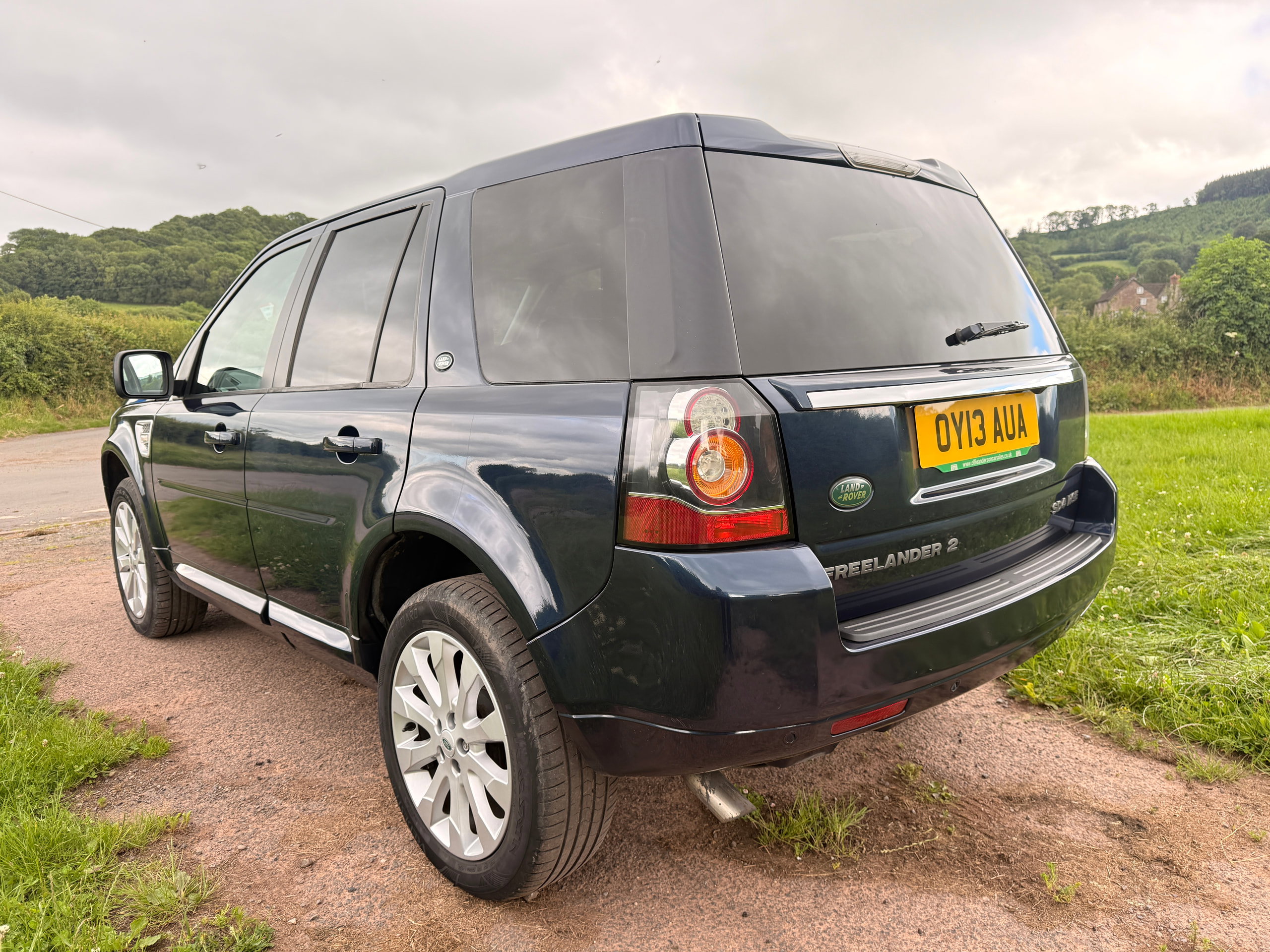 Land Rover Freelander 2 2.2 SD4 HSE Lux SUV 5dr Diesel CommandShift 4WD Euro 5 (190 ps) 5dr Automatic 2013
