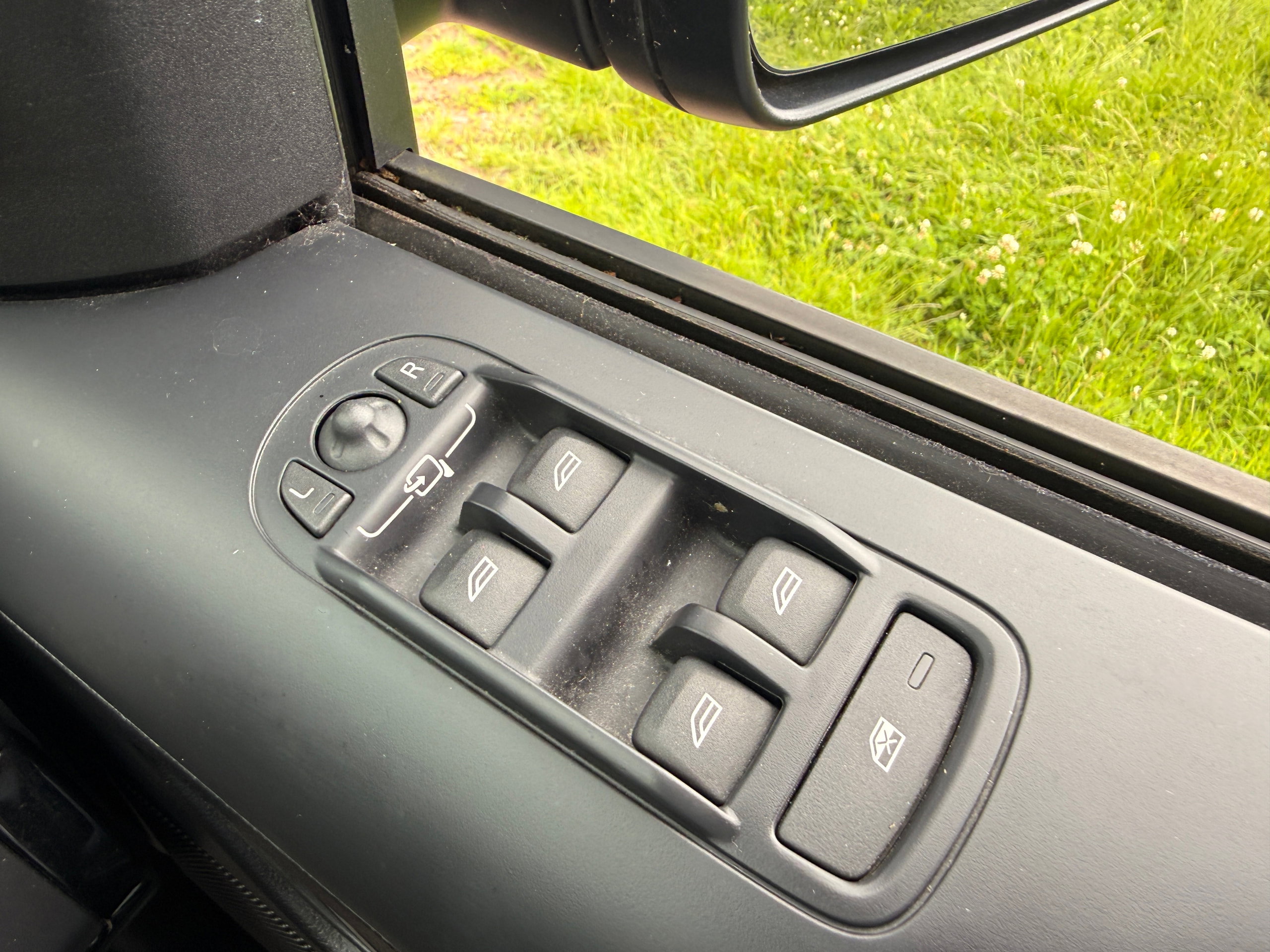 Land Rover Freelander 2 2.2 SD4 HSE Lux SUV 5dr Diesel CommandShift 4WD Euro 5 (190 ps) 5dr Automatic 2013