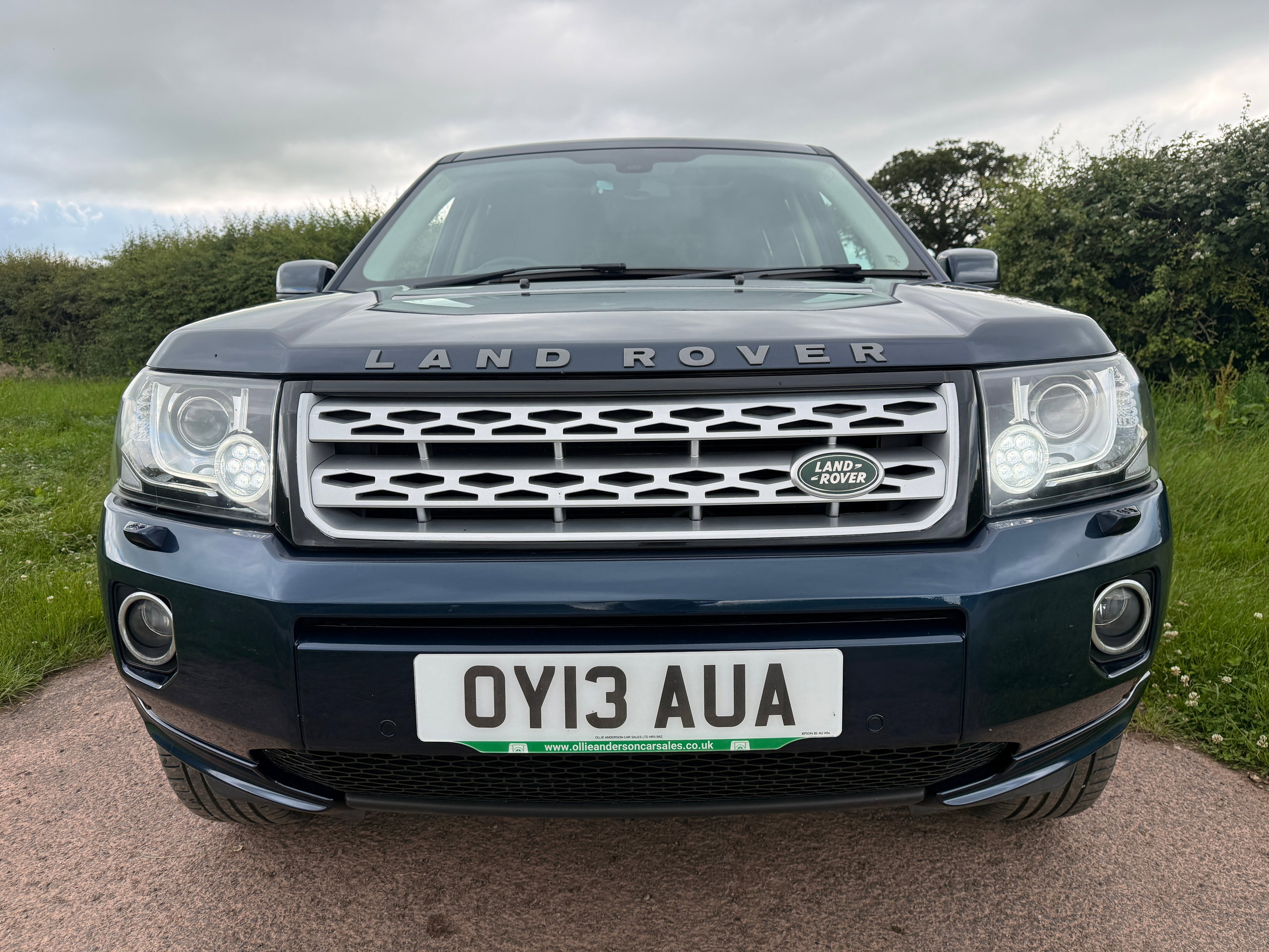 Land Rover Freelander 2 2.2 SD4 HSE Lux SUV 5dr Diesel CommandShift 4WD Euro 5 (190 ps) 5dr Automatic 2013