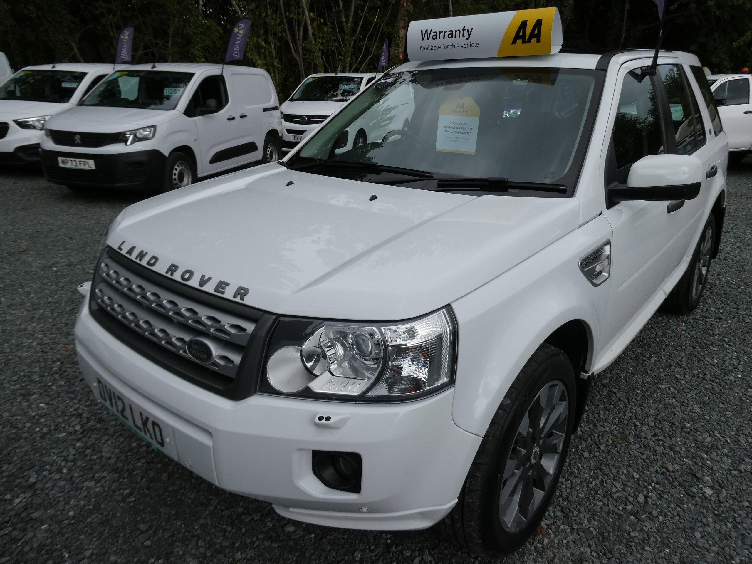 Land Rover Freelander 2 2.2 SD4 HSE SUV 5dr Diesel CommandShift 4WD Euro 5 (190 ps) 5dr Automatic 2012