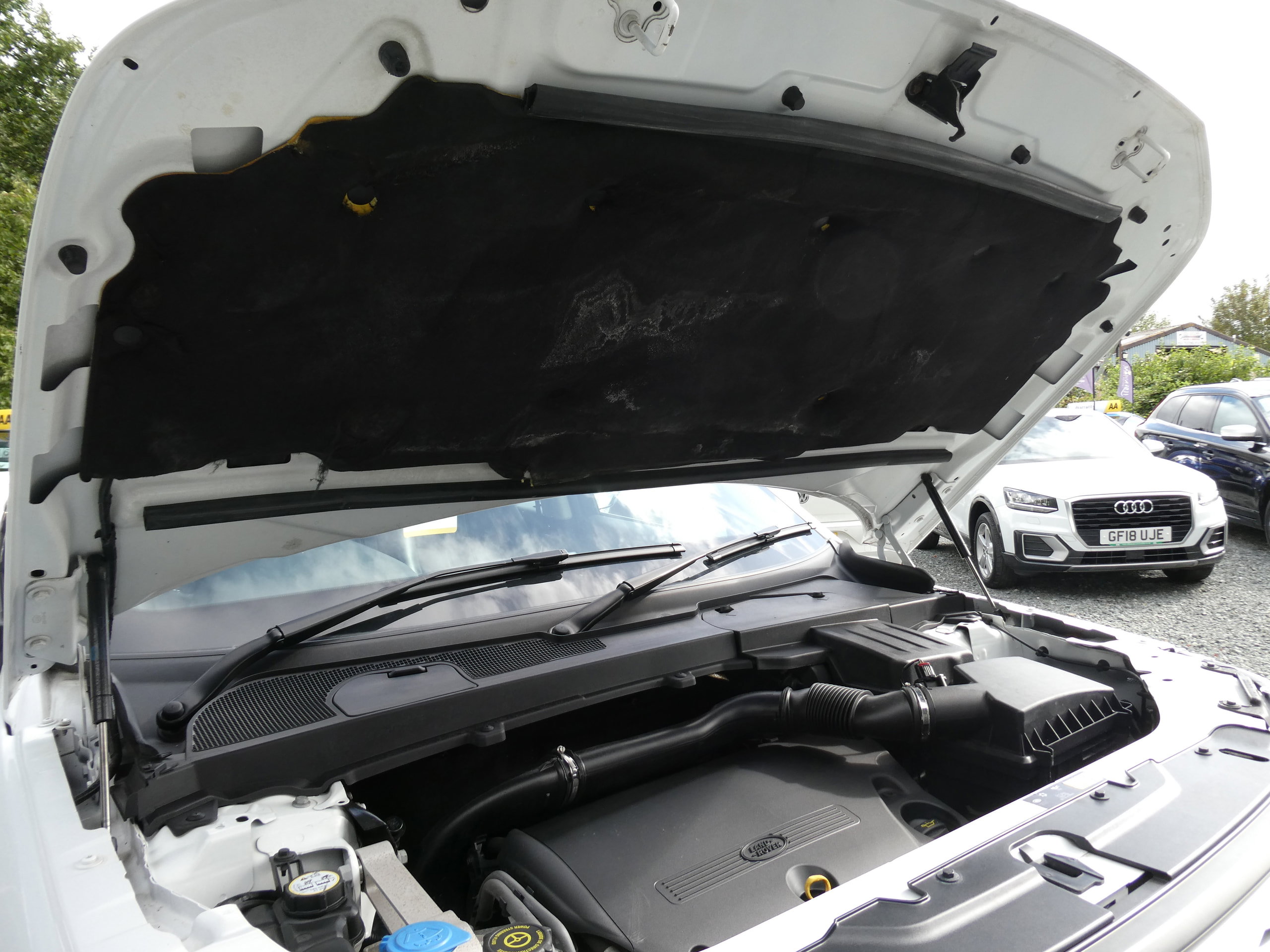 Land Rover Freelander 2 2.2 SD4 HSE SUV 5dr Diesel CommandShift 4WD Euro 5 (190 ps) 5dr Automatic 2012