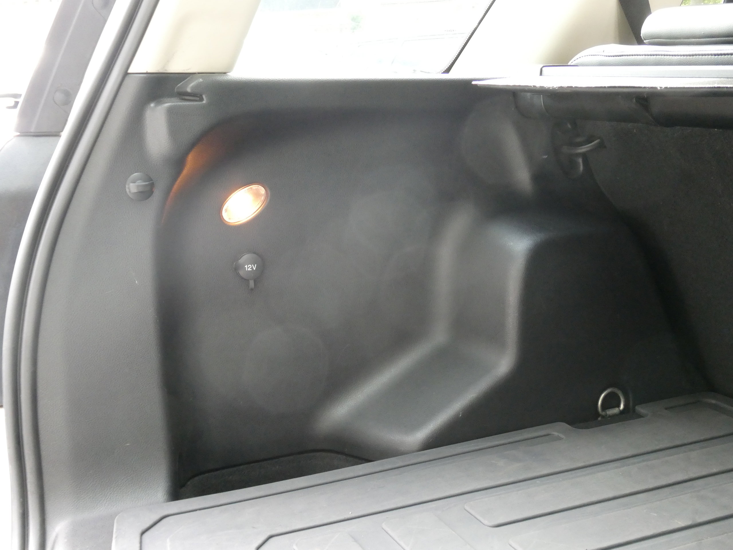 Land Rover Freelander 2 2.2 SD4 HSE SUV 5dr Diesel CommandShift 4WD Euro 5 (190 ps) 5dr Automatic 2012