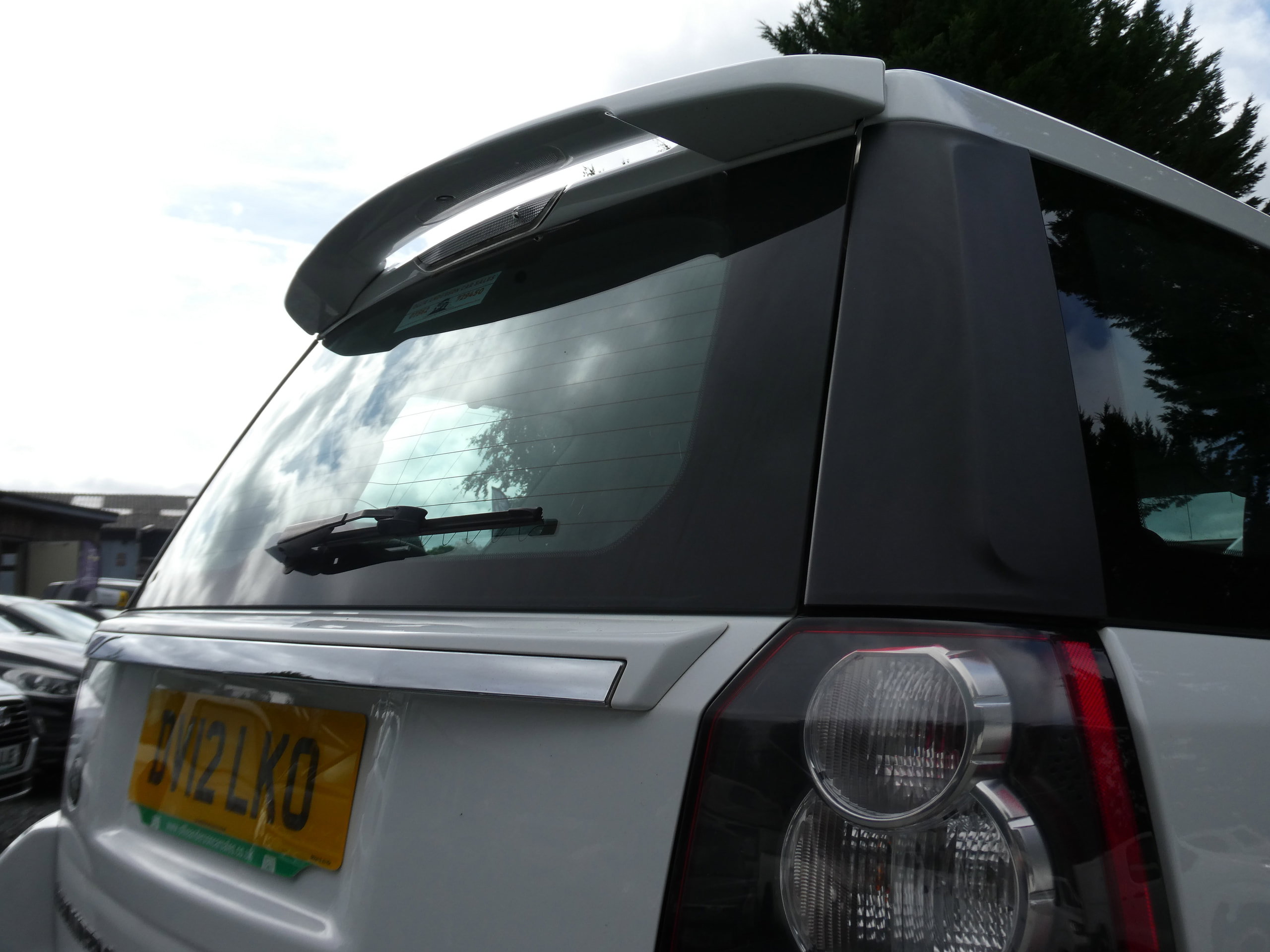 Land Rover Freelander 2 2.2 SD4 HSE SUV 5dr Diesel CommandShift 4WD Euro 5 (190 ps) 5dr Automatic 2012